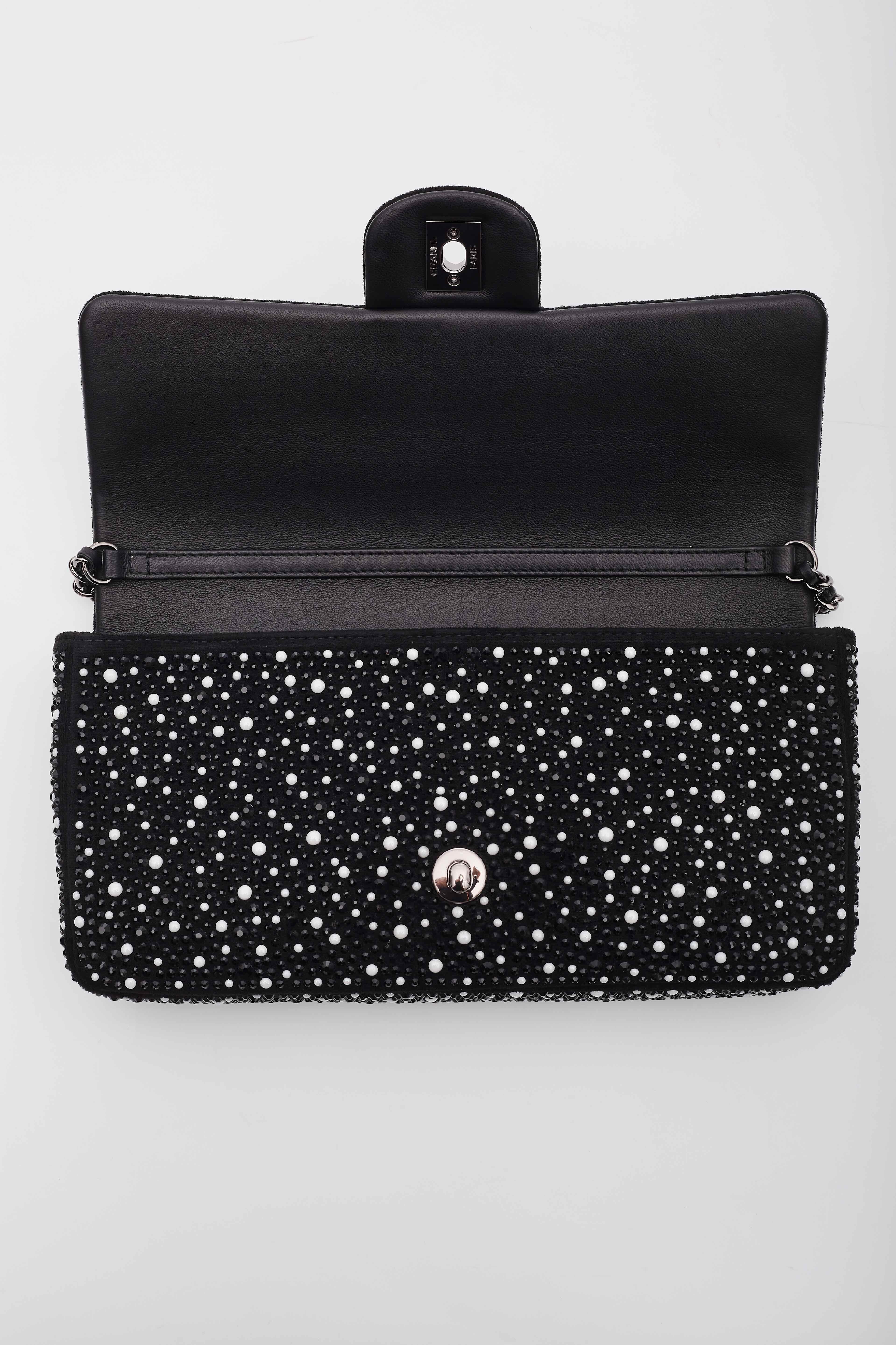 Chanel Strass Crystal Pearls & Ruthenium Metal Shoulder Bag Black & White 2