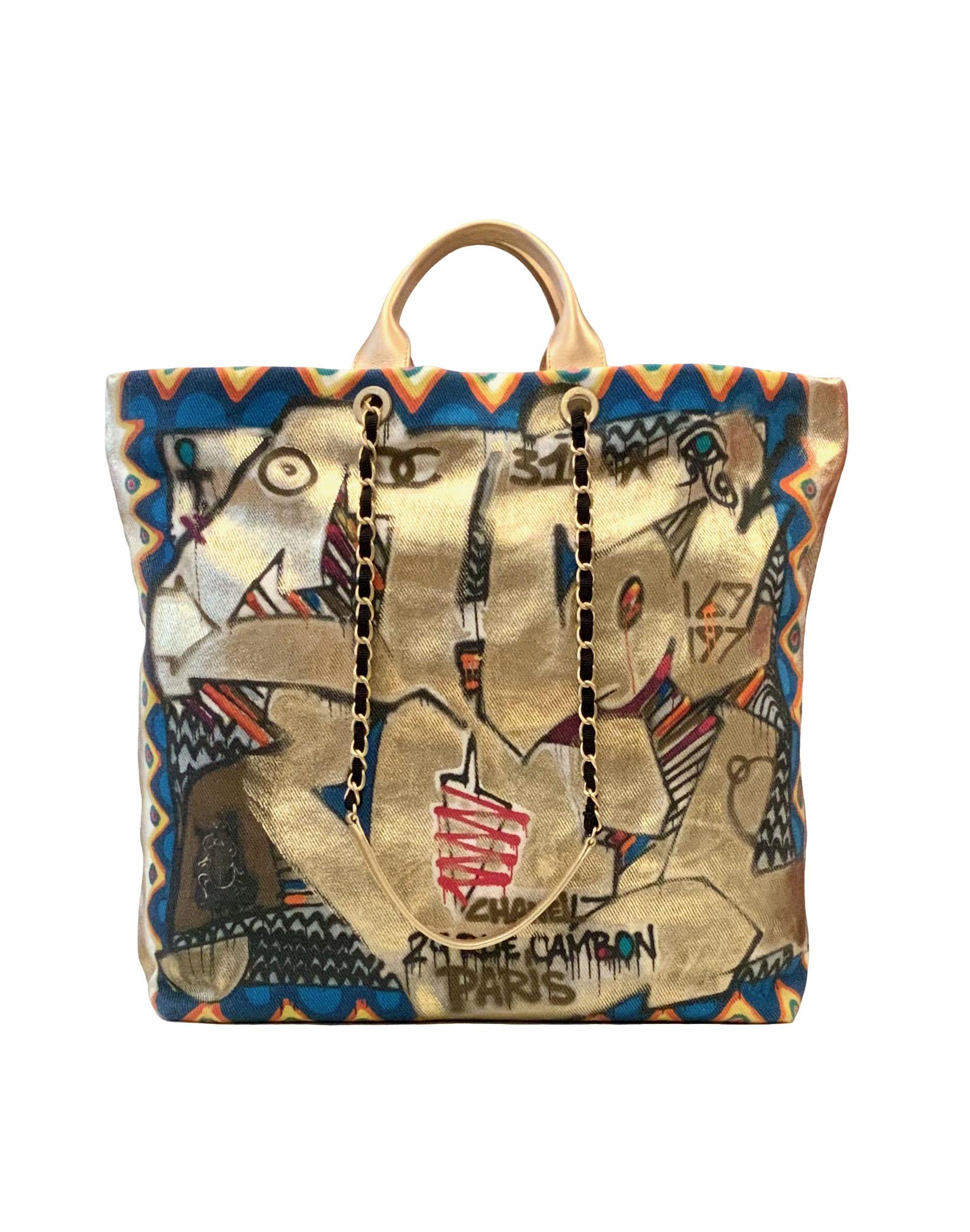Chanel Métiers D’Art Collection for 2019, also known as the Pre-Fall 2019 Collection, is about the culture of New York. The design of the handbags will reflect the mindset of the big city NY with street styles, graffiti paints. 

This pre-owned