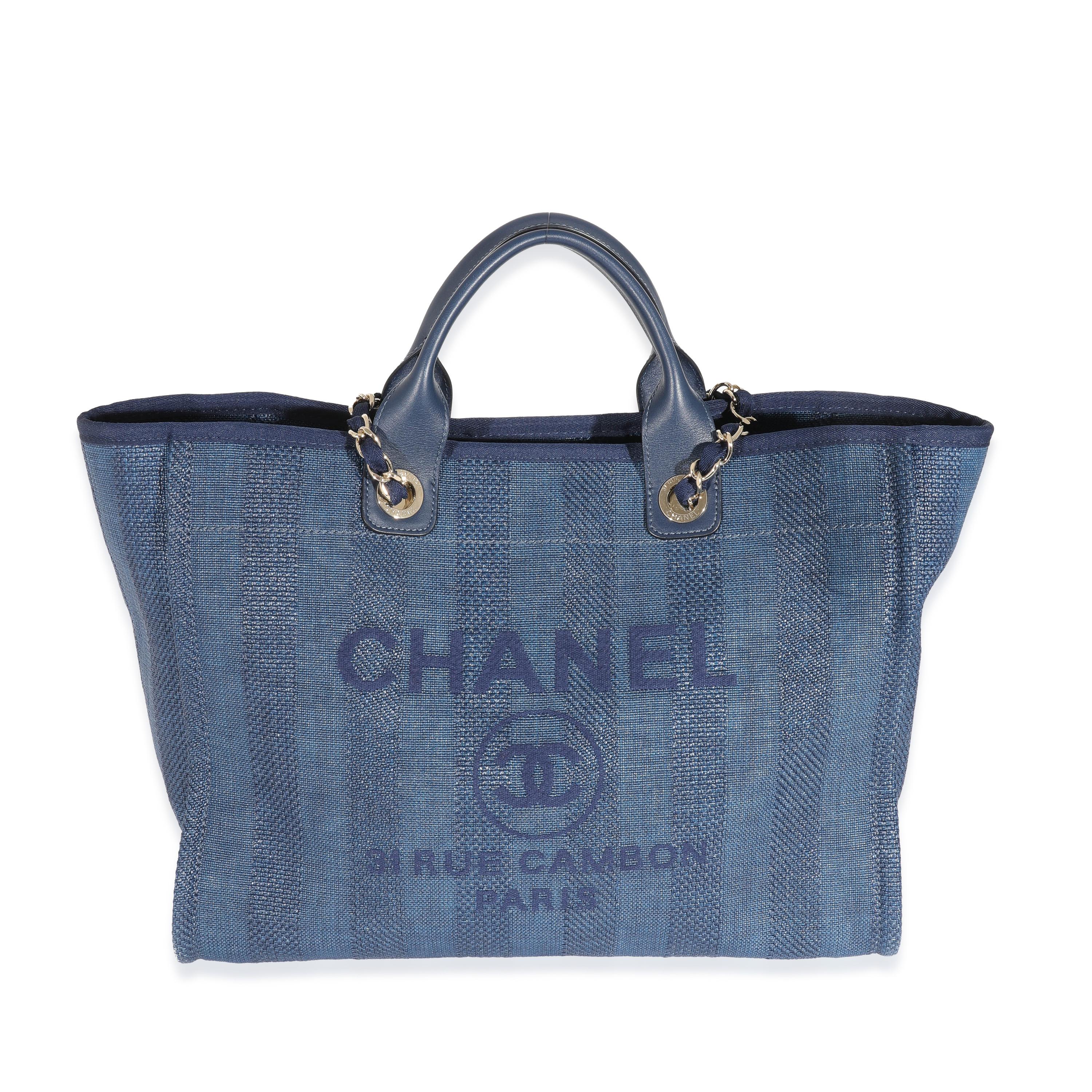 Chanel Striped Navy Mixed Fibres Large Deauville Tote In Excellent Condition For Sale In New York, NY