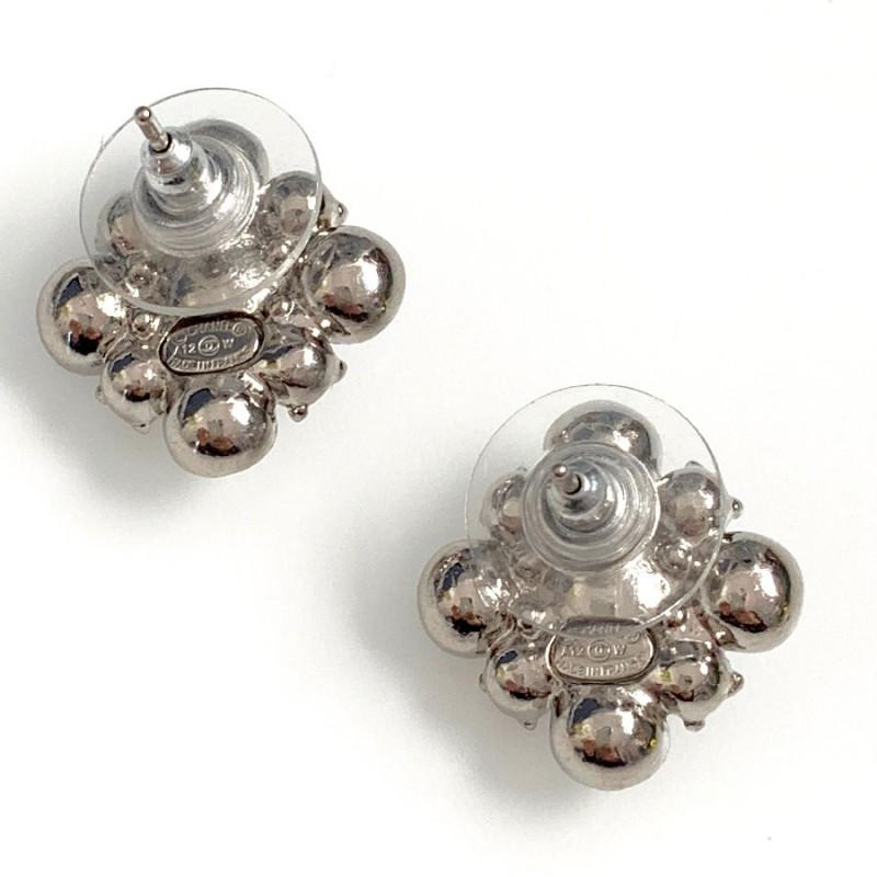 Chanel Stud Earrings In Excellent Condition For Sale In Paris, FR