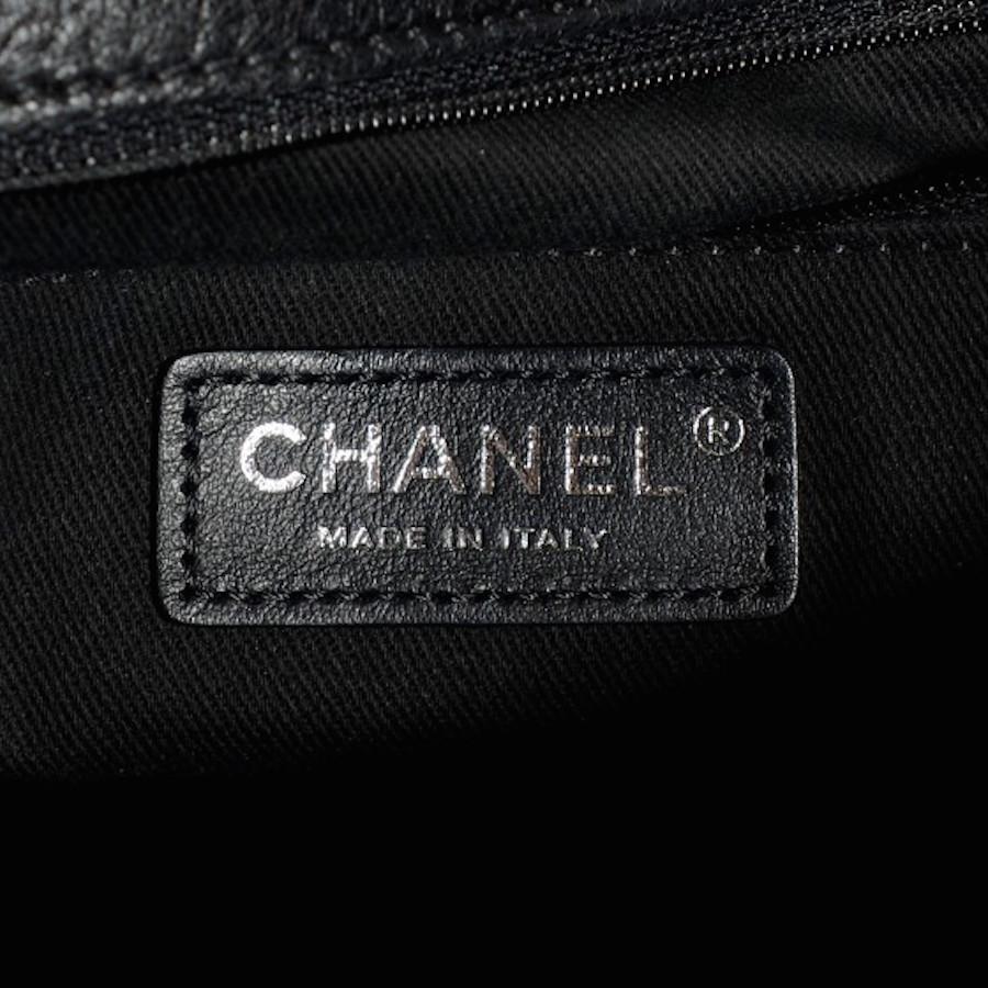 CHANEL Studded Calfskin Lambskin Paris Dallas Flap Black  In Excellent Condition In Montreal, Quebec