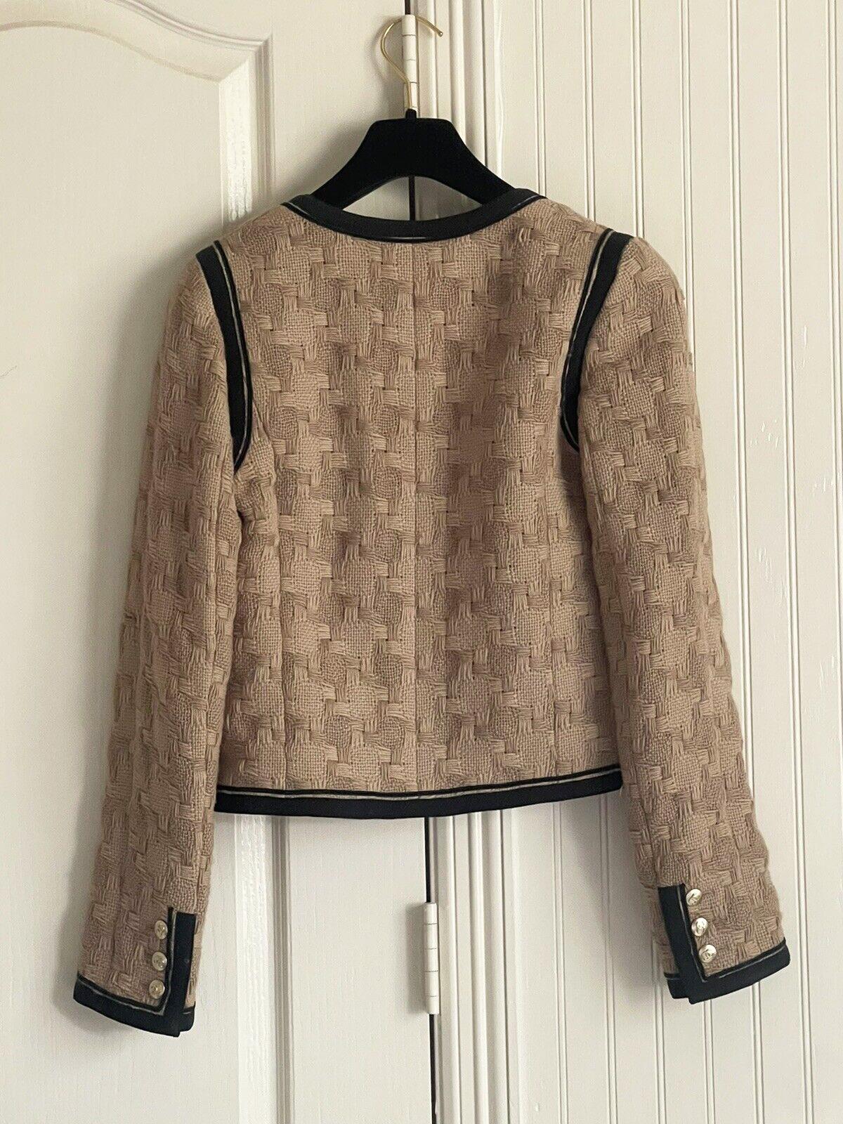 Women's or Men's Chanel Stunning CC Buttons Beige Tweed Jacket