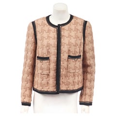 Chanel Atemberaubende CC Tweed-Jacke mit Knöpfen in Beige mit Beige