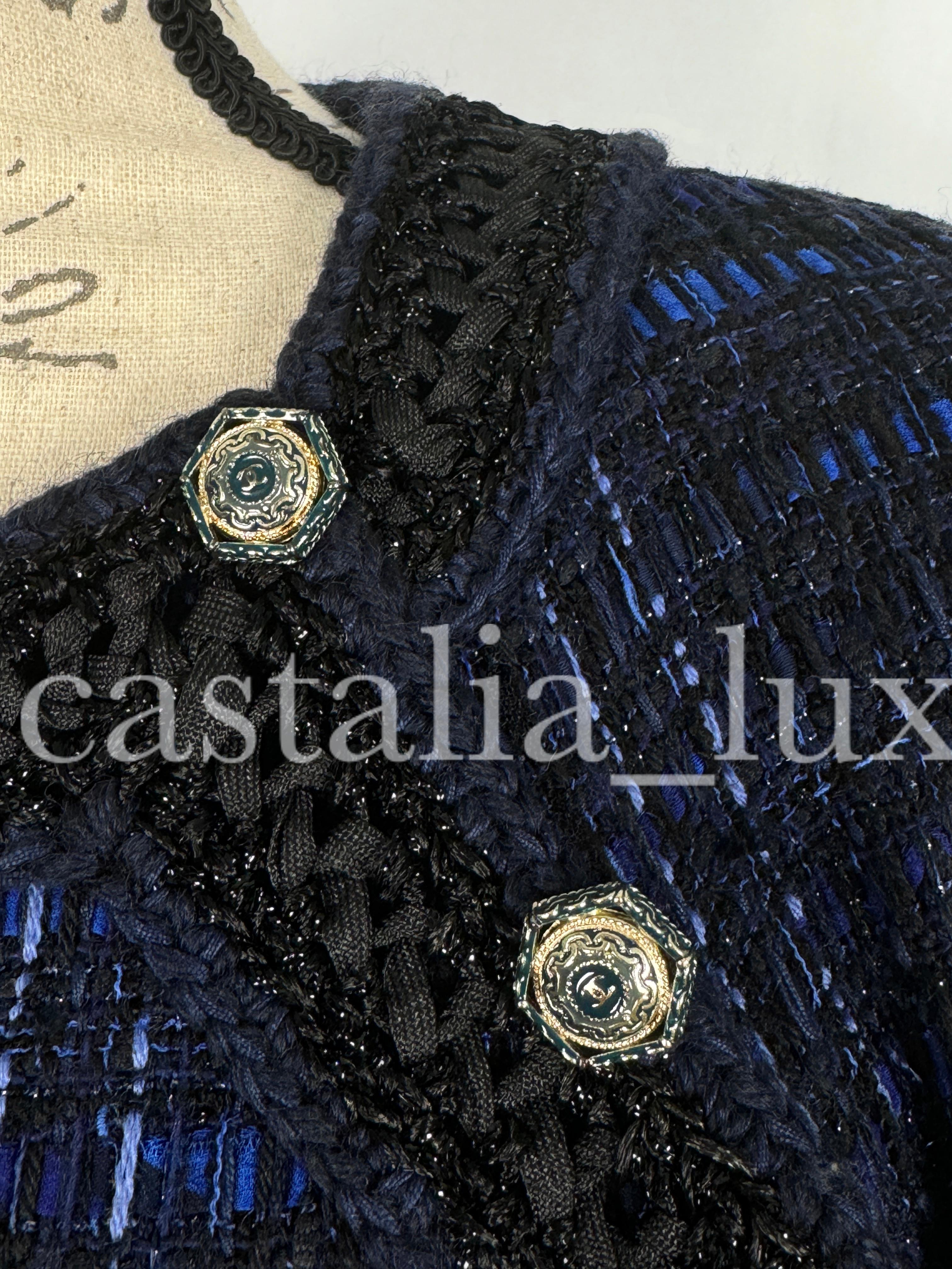 Chanel Atemberaubendes CC Sechseckige Knöpfe Lesage Tweed Kleid im Angebot 6