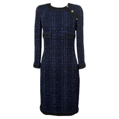Chanel Superbe robe en tweed Lesage à boutons hexagonaux CC