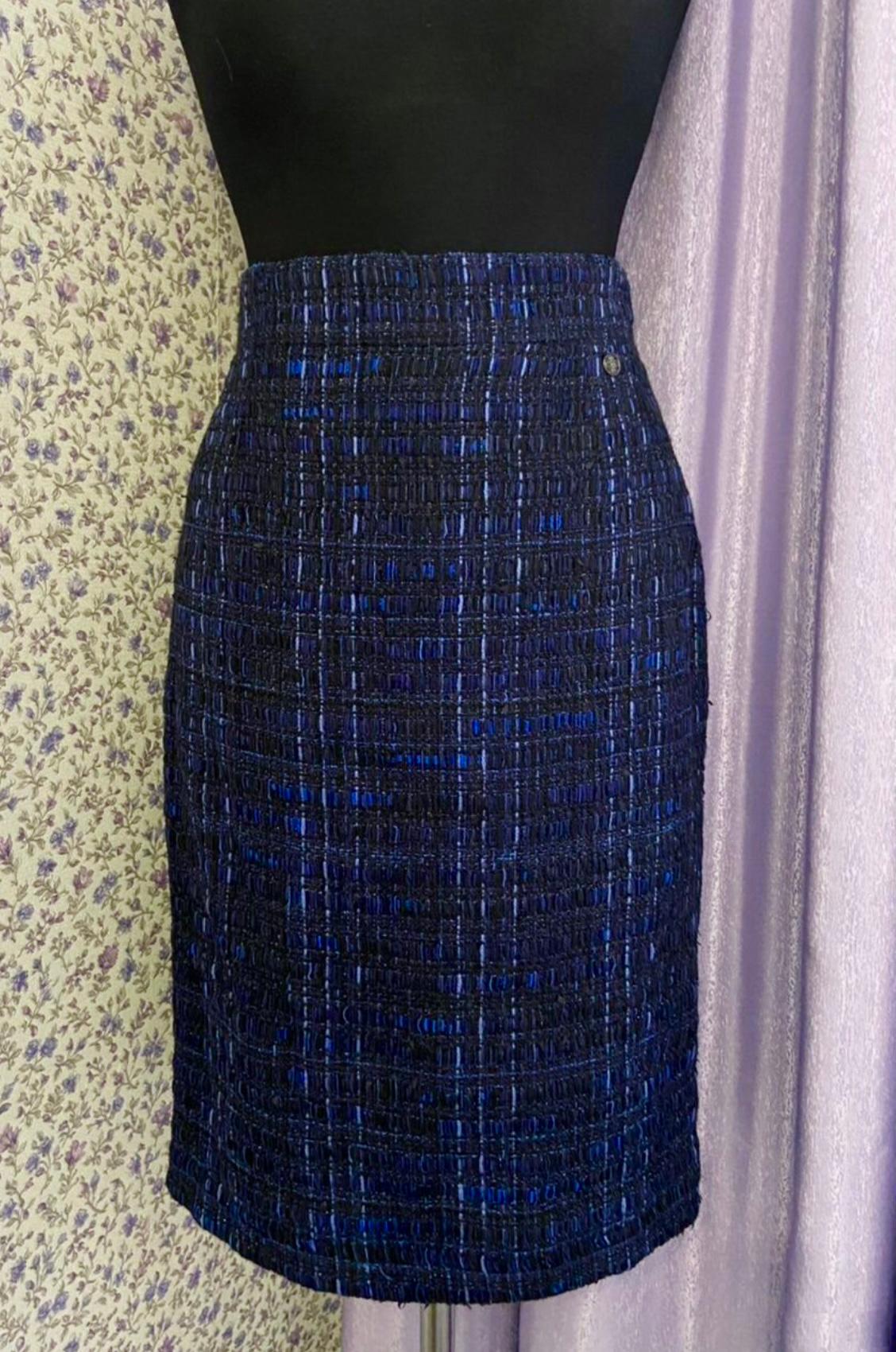Women's or Men's Chanel Stunning Lesage Ribbon Tweed Skirt For Sale