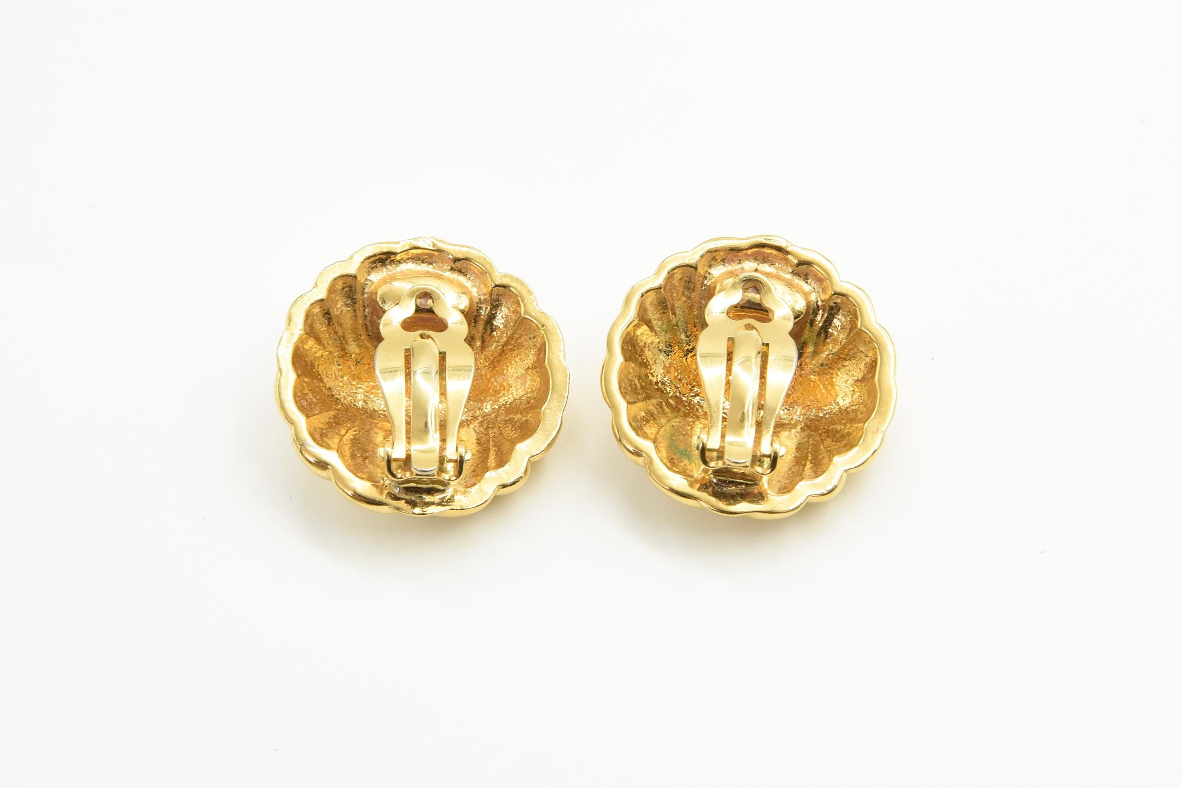 Chanel Style Quilted with Bows Gold Tone Button Clip On Earrings 2
