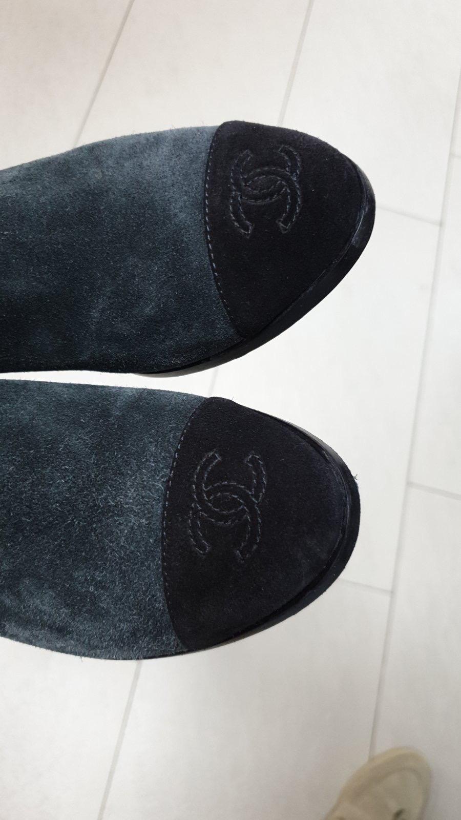 Chanel Suede CC Logo Fur boots 1