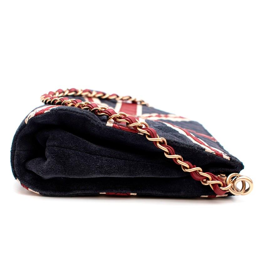 Chanel Suede & Lammfell Union Jack Limited Edition Umhängetasche für Damen oder Herren