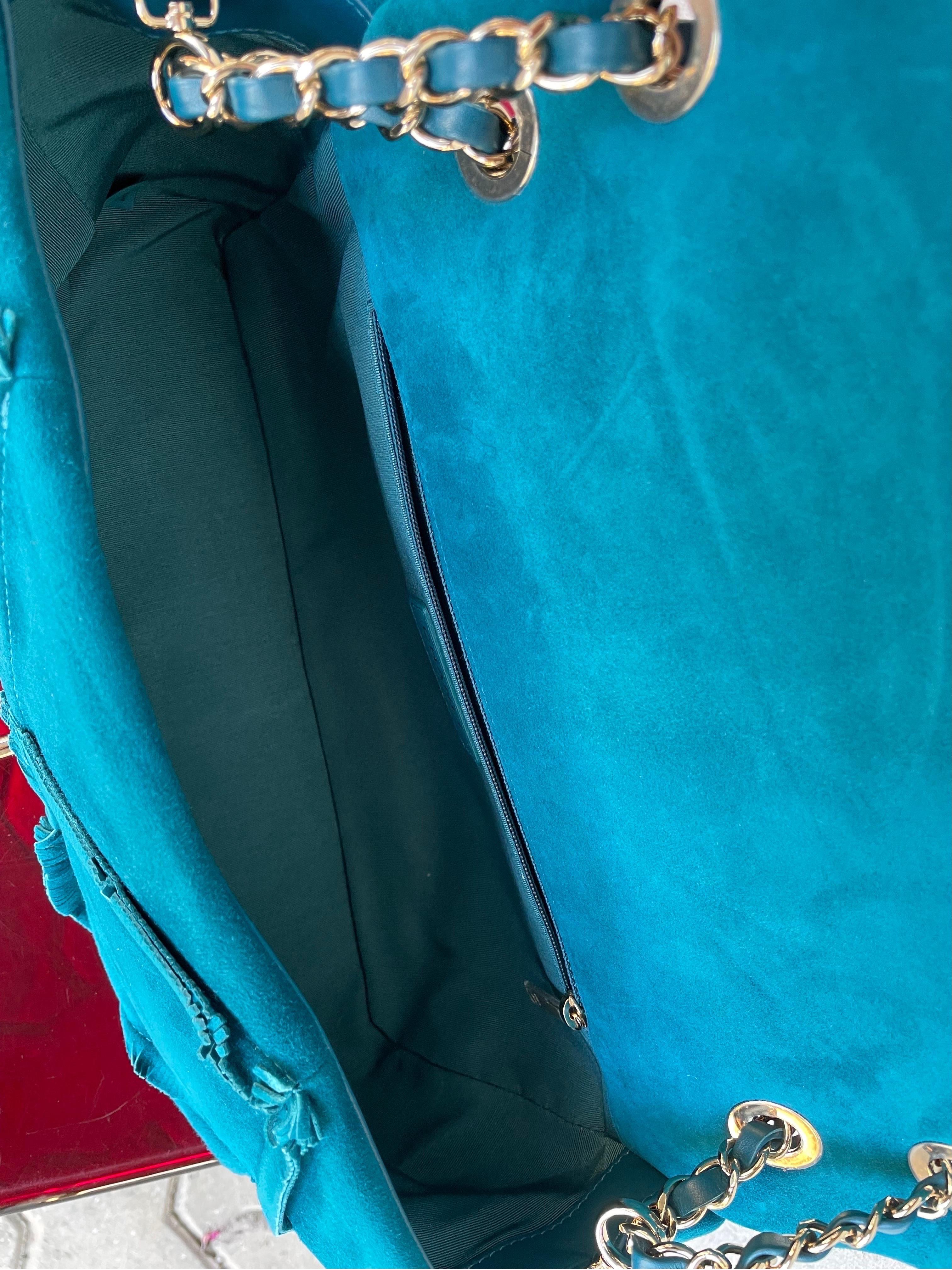 Chanel Tasche aus Wildleder in limitierter Auflage im Zustand „Neu“ im Angebot in Carnate, IT