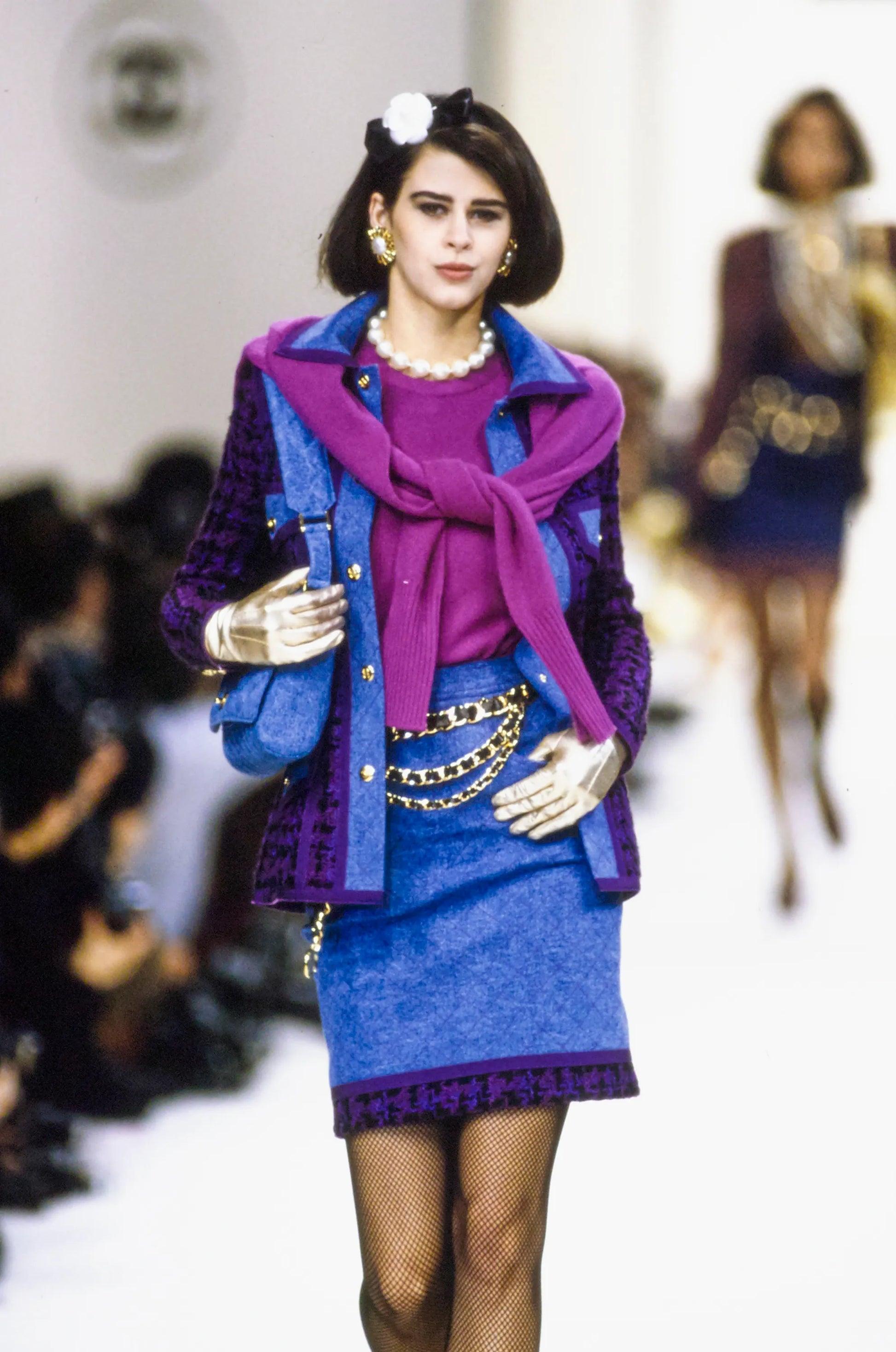 Chanel Suit Composed of Skirt and Jacket, 1991 For Sale 11
