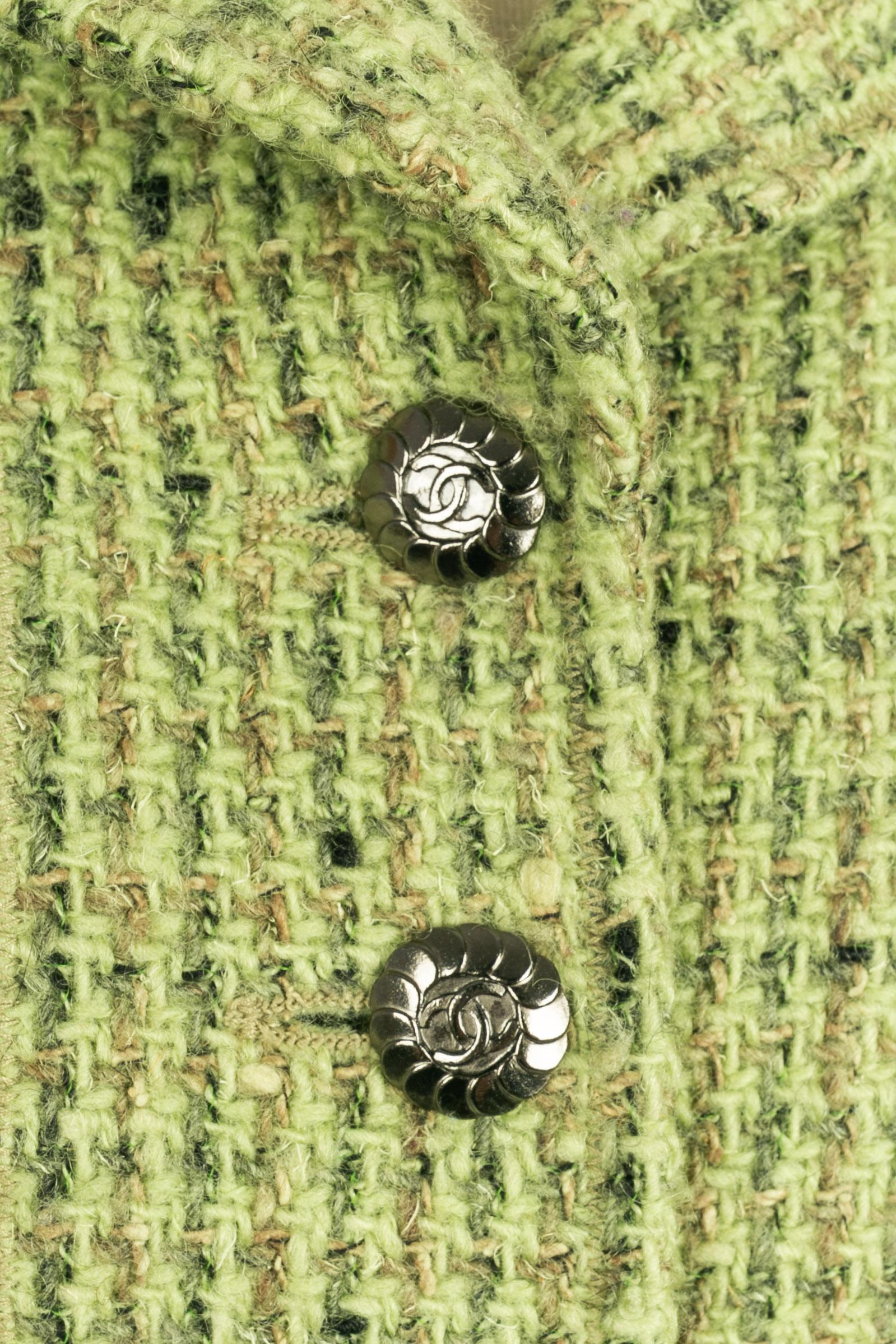 Chanel suit Fall 1997 For Sale 3