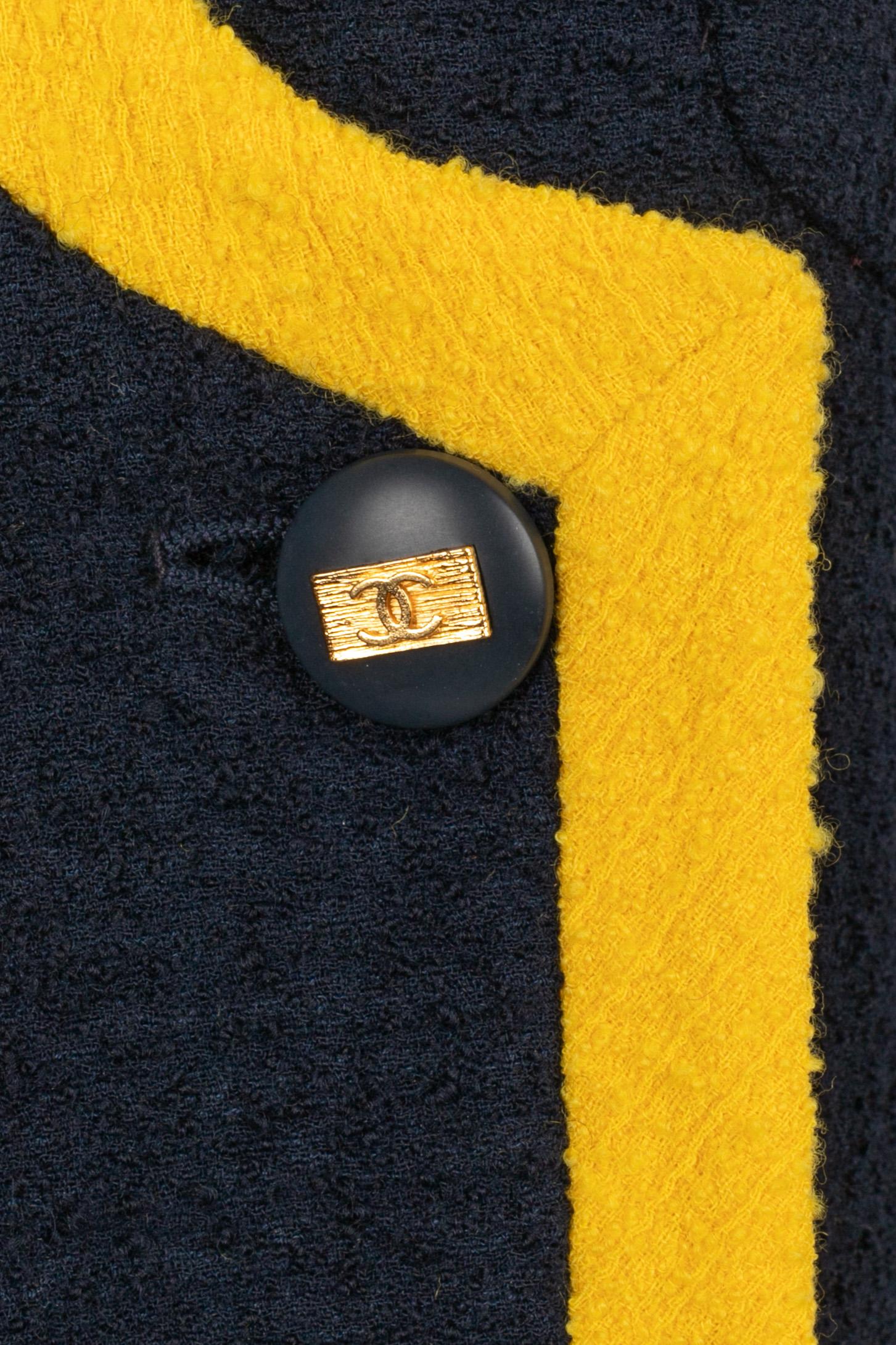Chanel suit set 1980s For Sale 7