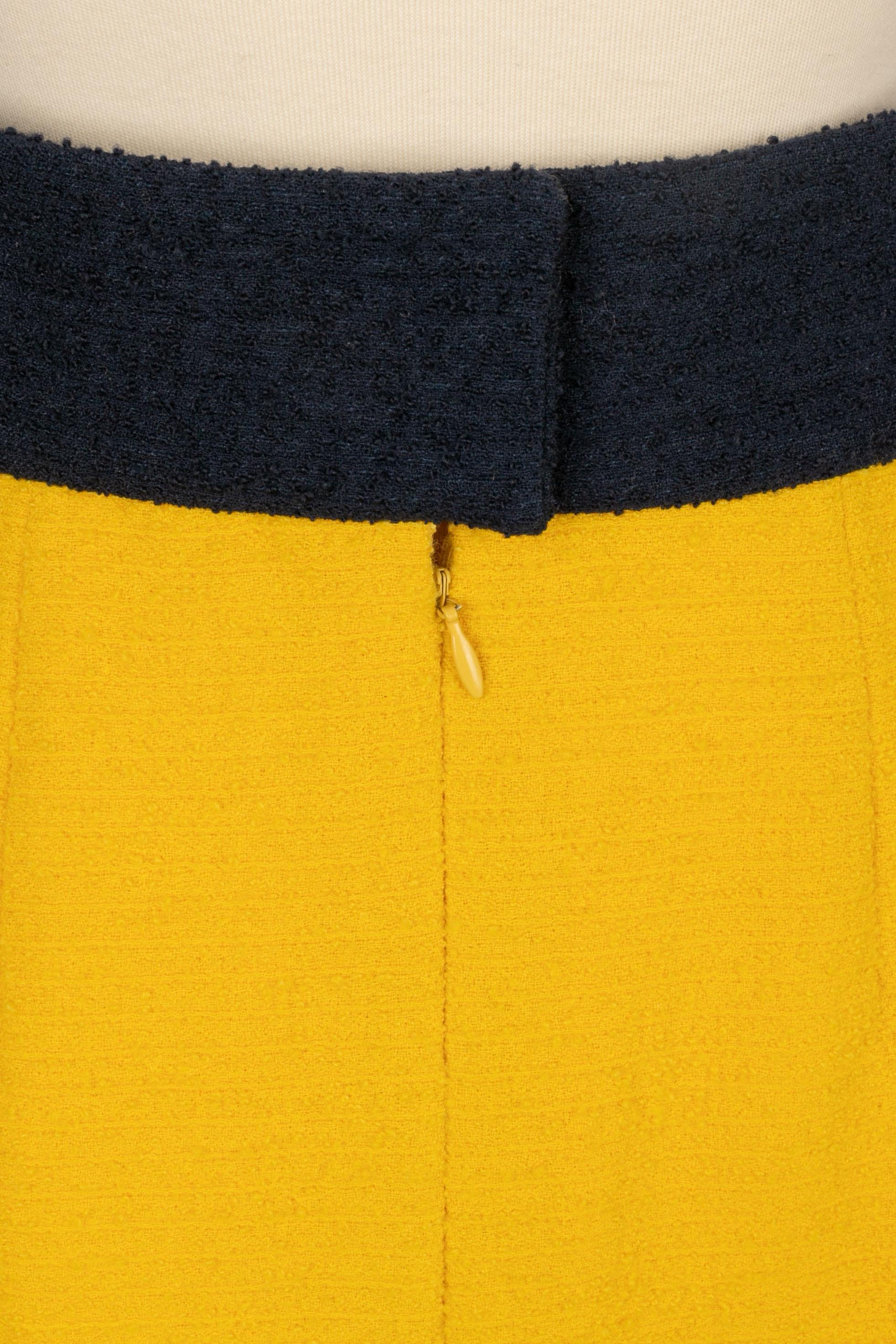 Women's Chanel suit set 1980s For Sale