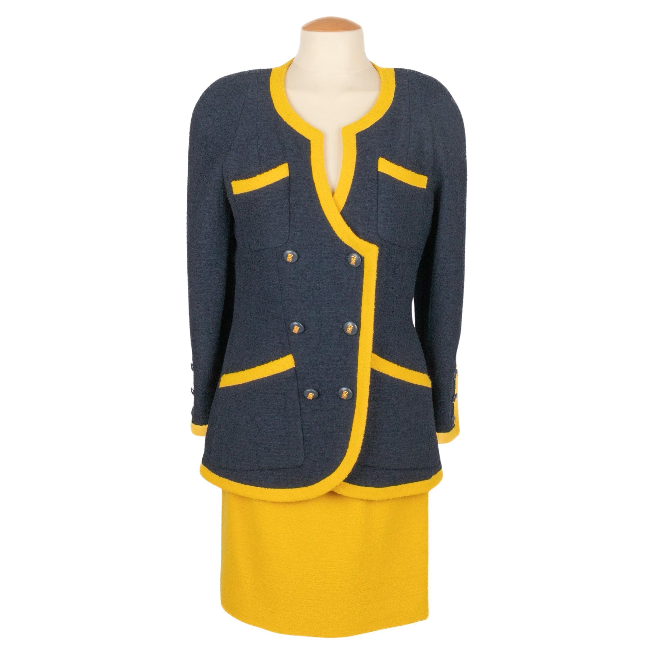 Chanel suit set 1980s For Sale