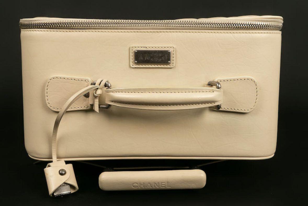 Chanel Suitcase with Two Wheels Paris/New-York, 2005-2006 For Sale 2