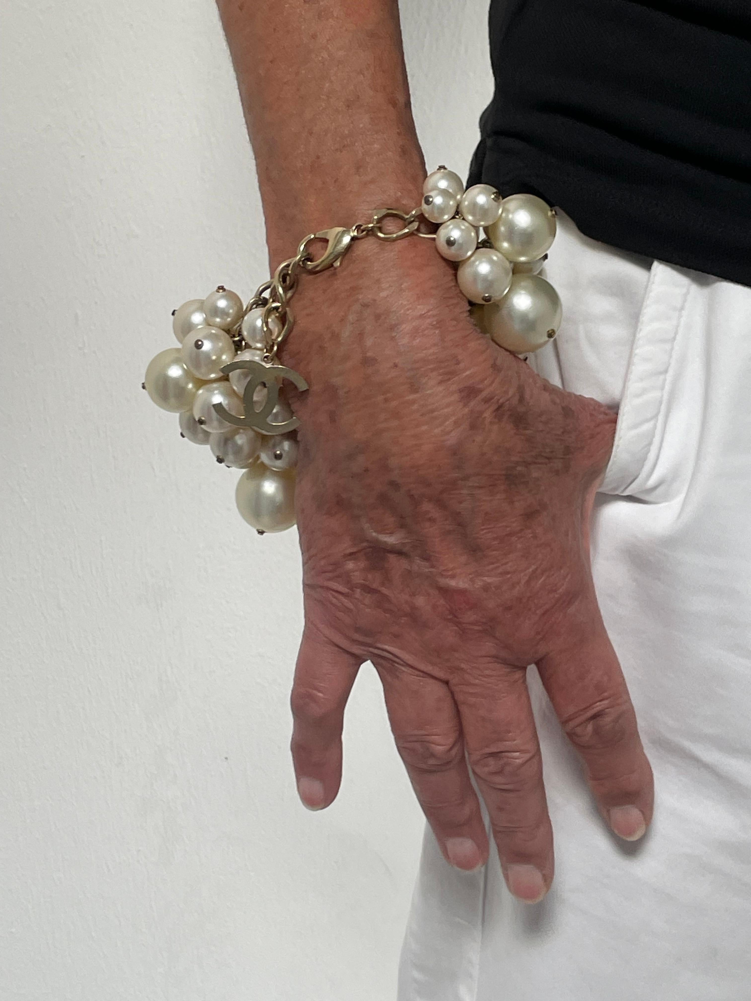 Chanel summer gold metal CC Cluster ball bracelet ore necklace, collection 2013 For Sale 7