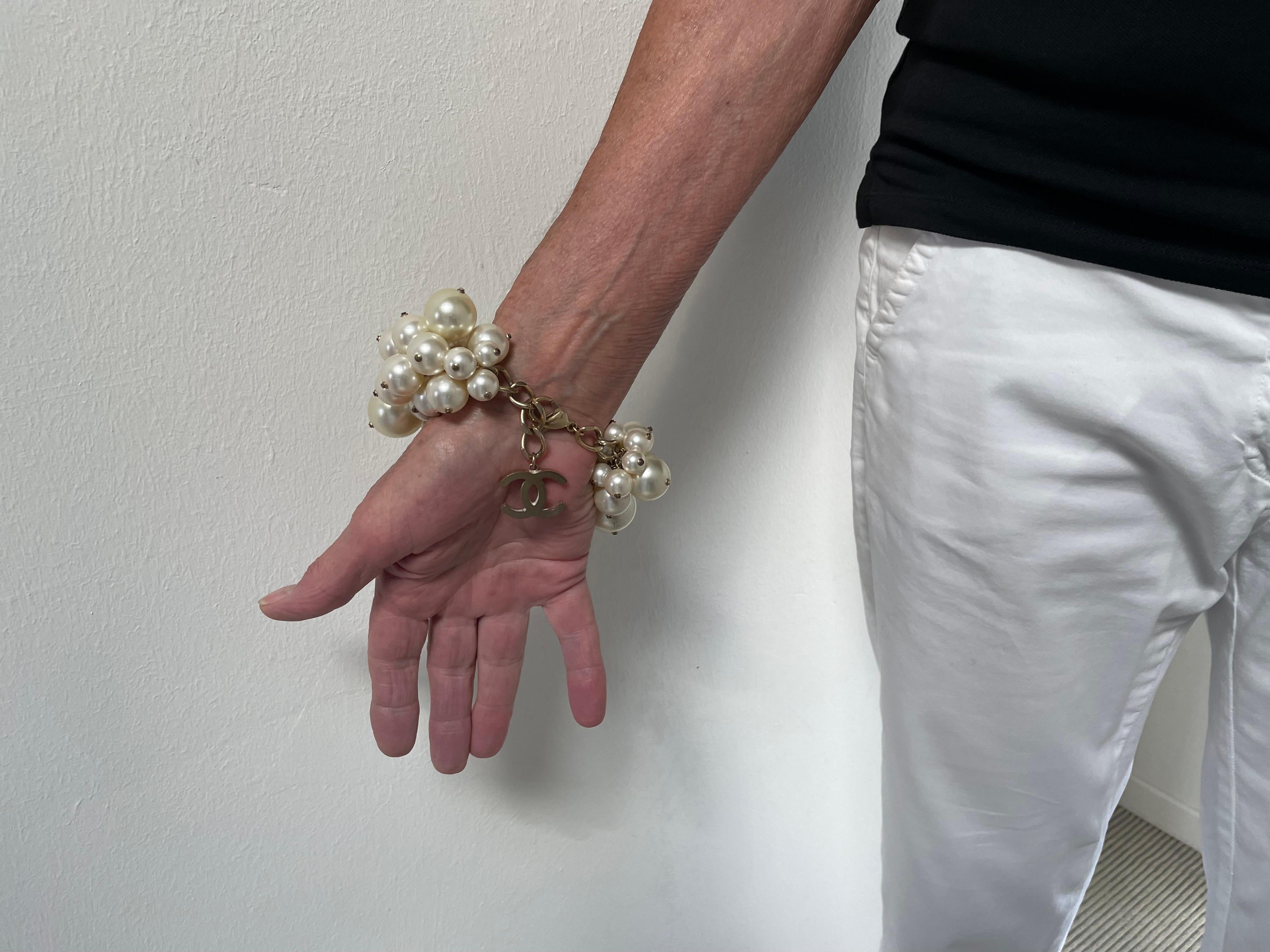Chanel summer gold metal CC Cluster ball bracelet ore necklace, collection 2013 For Sale 10
