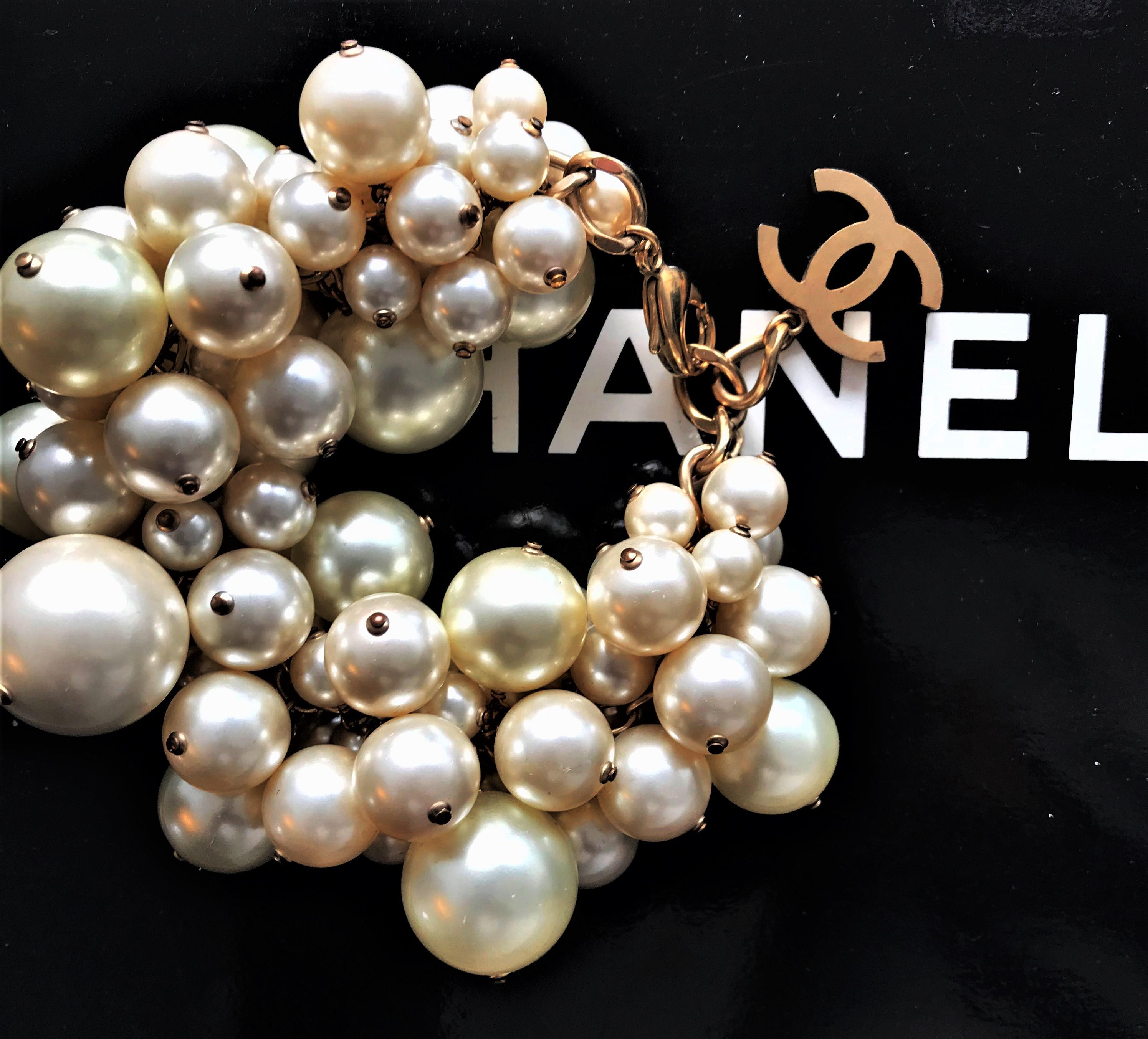 Chanel summer gold metal CC Cluster ball bracelet ore necklace, collection 2013 In Excellent Condition For Sale In Stuttgart, DE