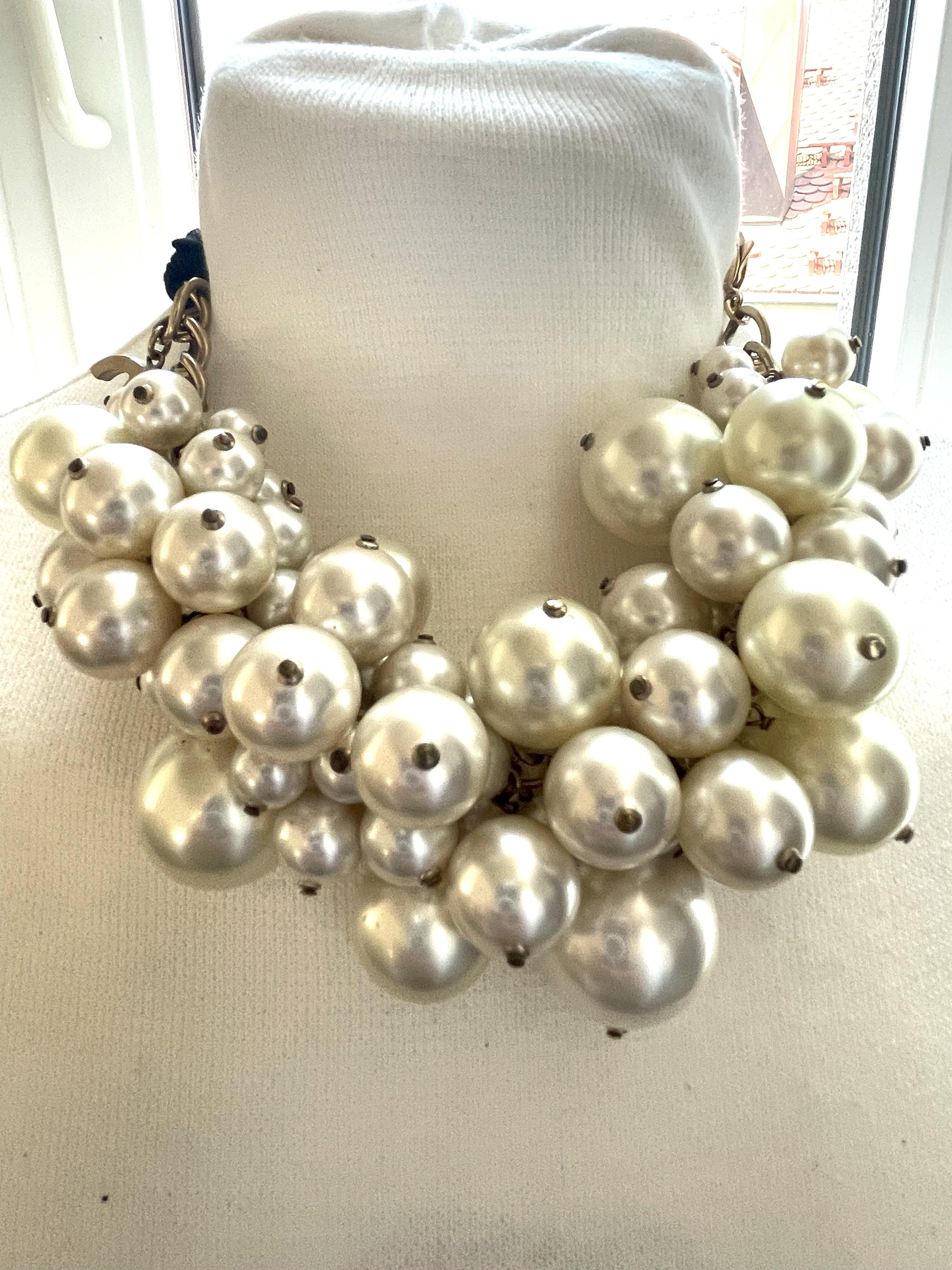 Women's Chanel summer gold metal CC Cluster ball bracelet ore necklace, collection 2013 For Sale