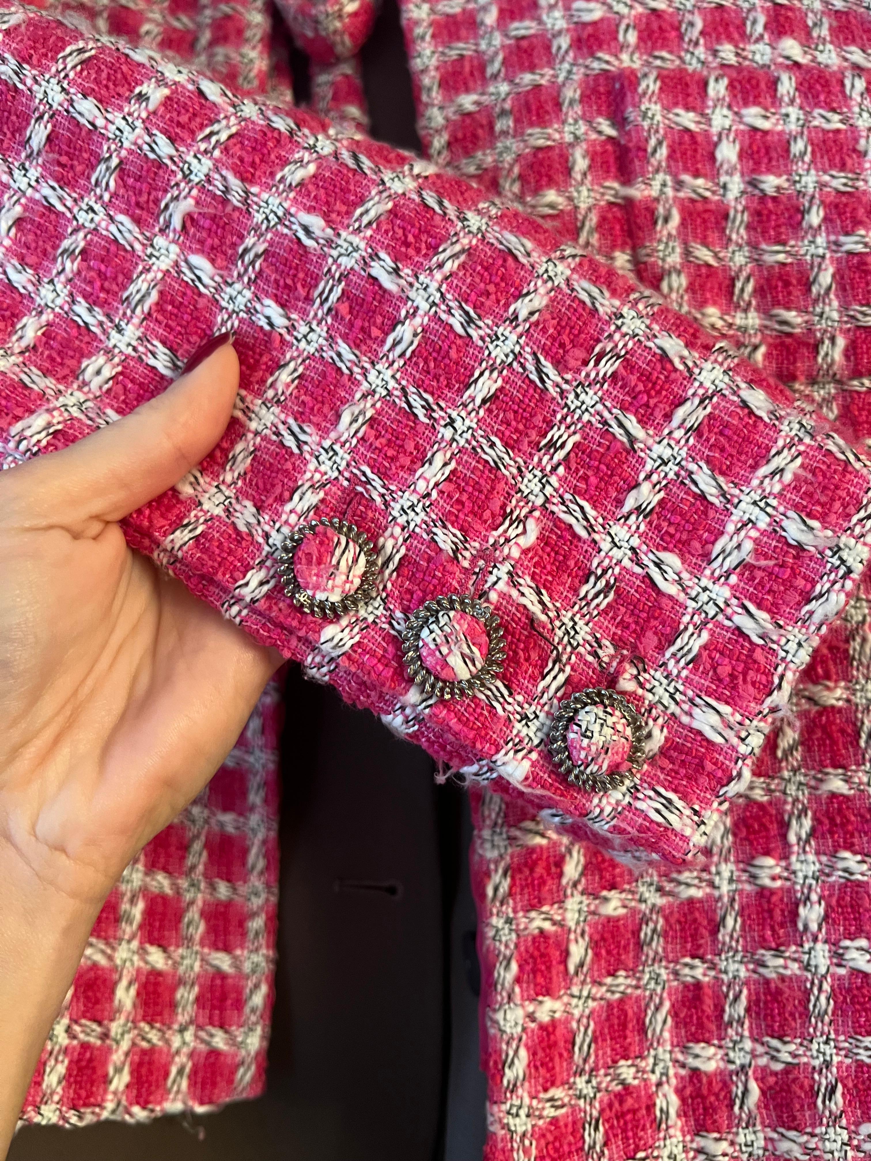 CHANEL Summer Pink White Lesage Tweed Jacket Blazer 2019 For Sale 4