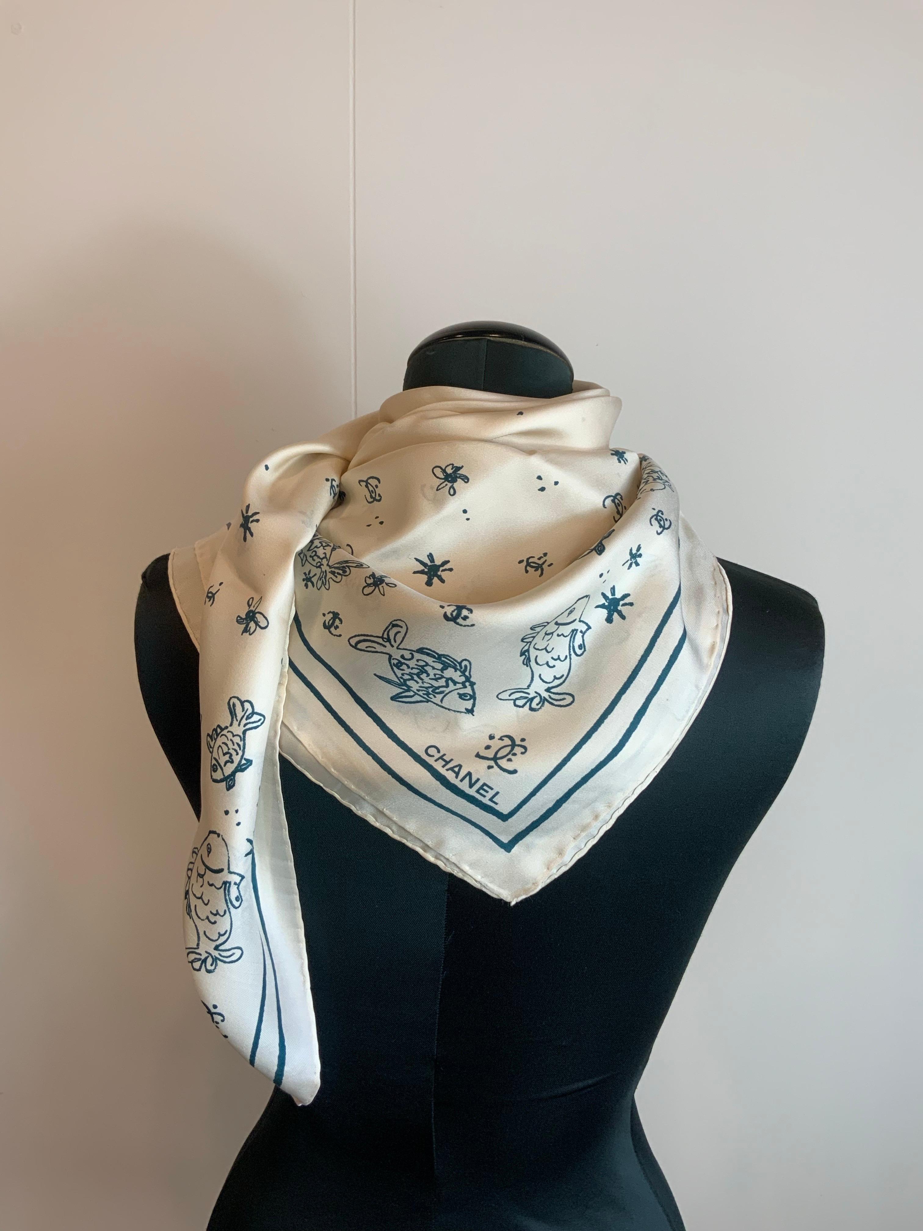 Chanel Summer Sea Foulard In New Condition In Carnate, IT