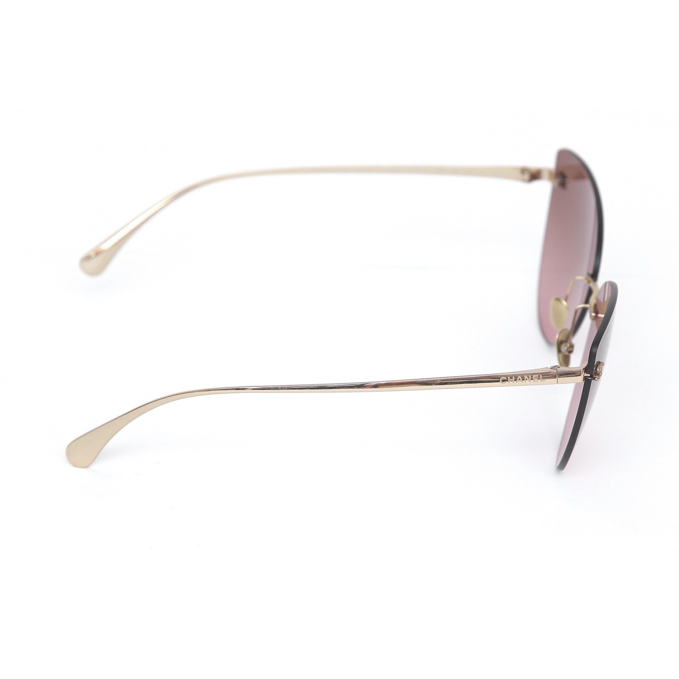 CHANEL Sunglasses Cat Eye Brown Gradient Lens Rimless Gold Metal Titanium 4273T In Excellent Condition In Hollywood, FL