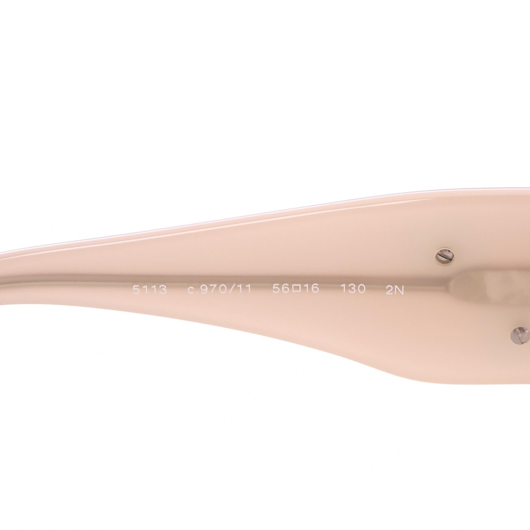 Gafas de sol Chanel con flor de camelia &  Logo 'CC' En Los Brazos en venta 5