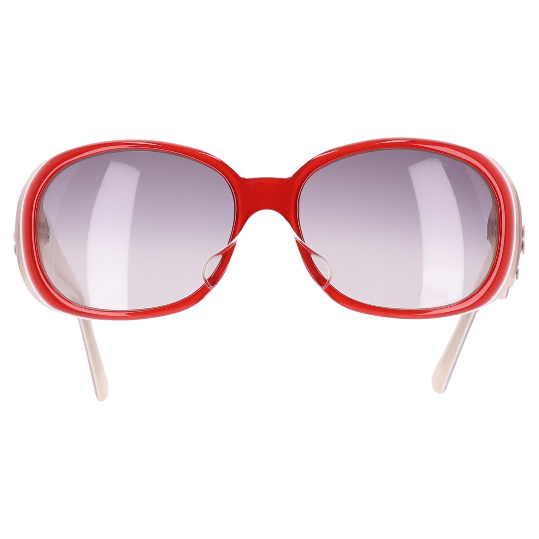 Gafas de sol Chanel con flor de camelia &  Logo 'CC' En Los Brazos en venta