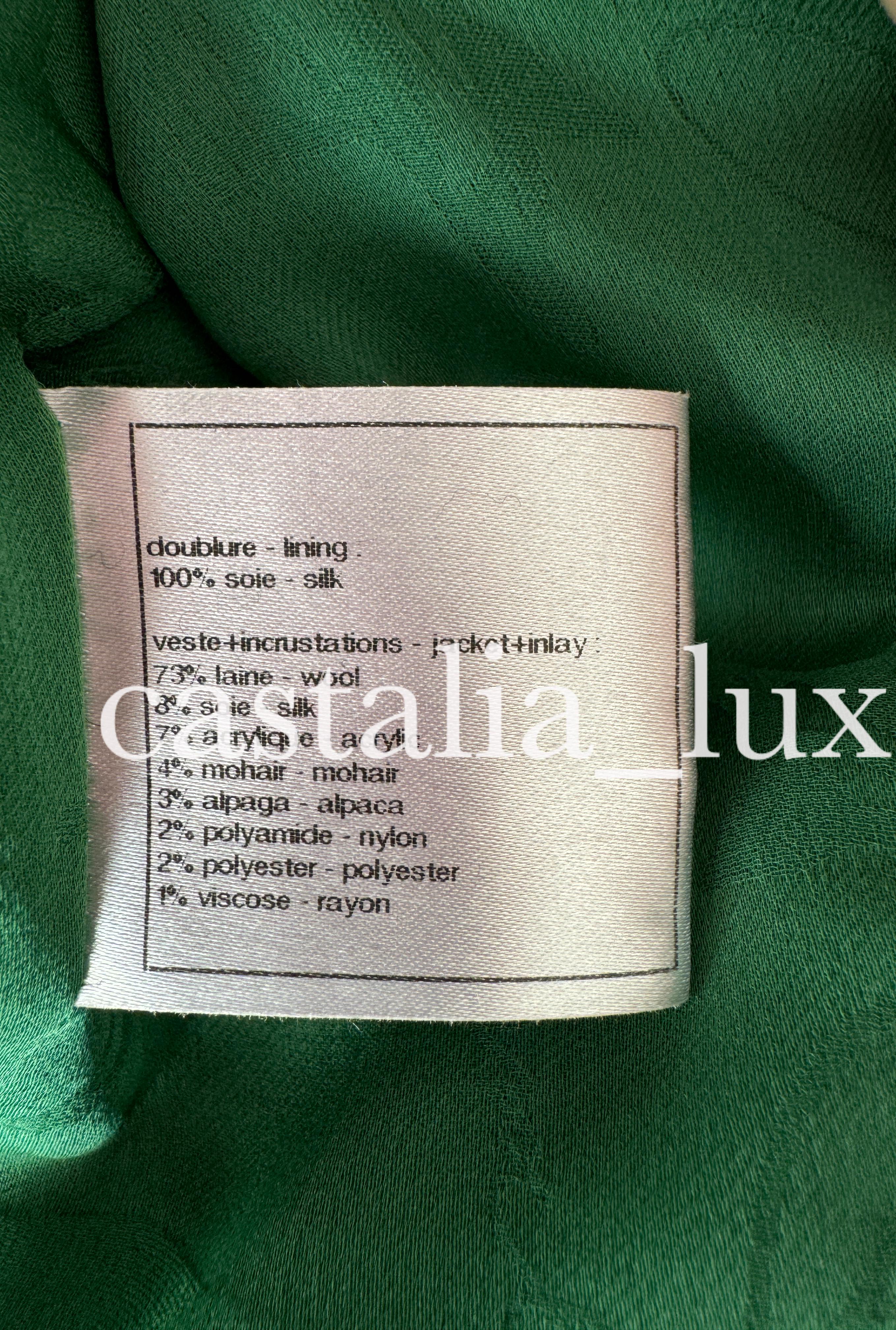 Chanel Super Rare Green and Black Lesage Tweed Jacker 12