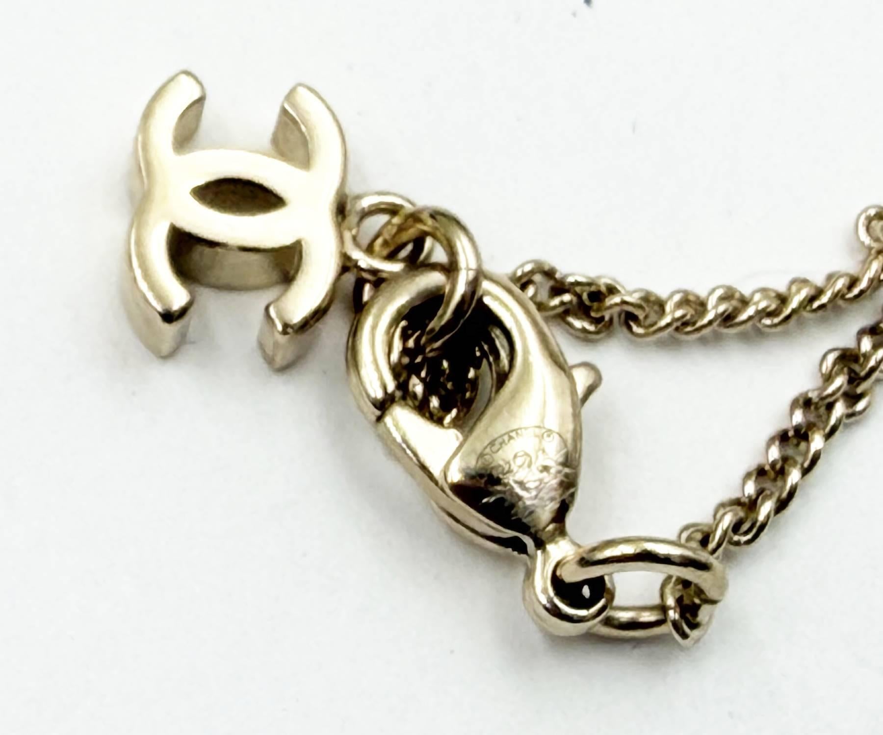 Chanel Super Rara Collana con ciondolo mobile a forma di forbici CC riedita in vendita 1