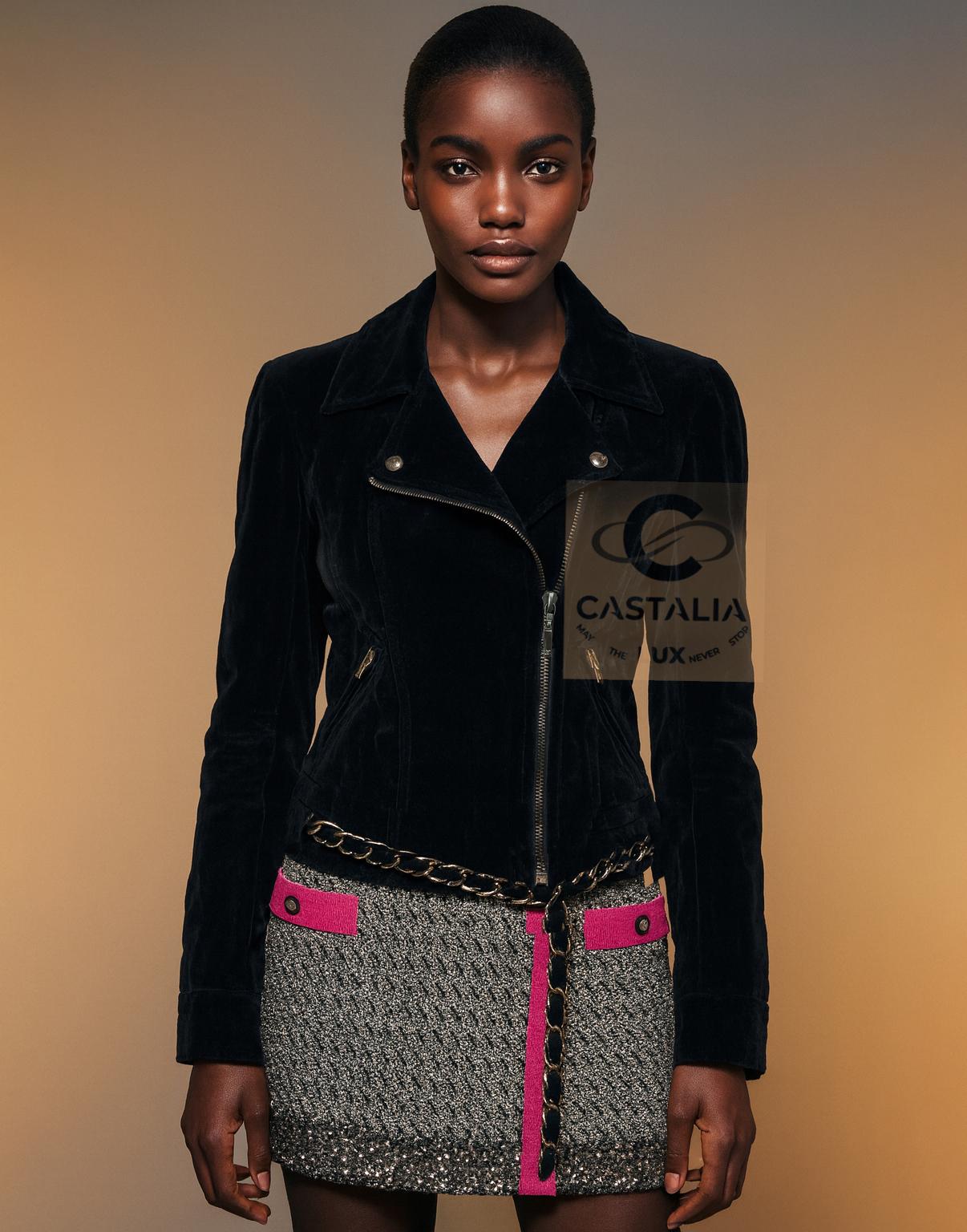 Chanel Super Rare Bikerjacke aus Samt mit Kettengürtel 40 FR für Damen oder Herren im Angebot