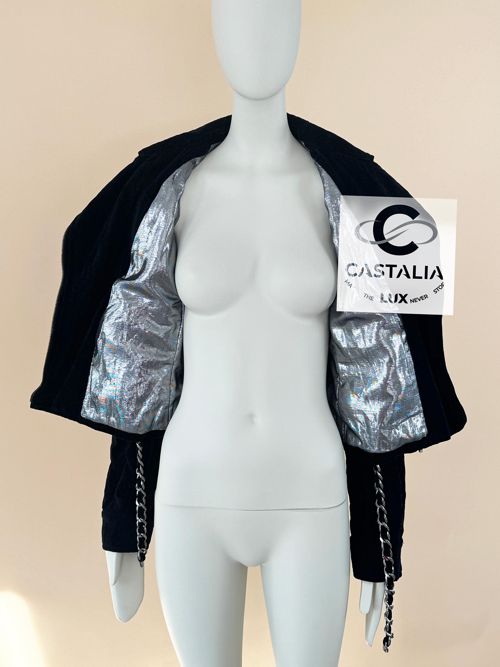Chanel Super Rare Bikerjacke aus Samt mit Kettengürtel 40 FR im Angebot 1