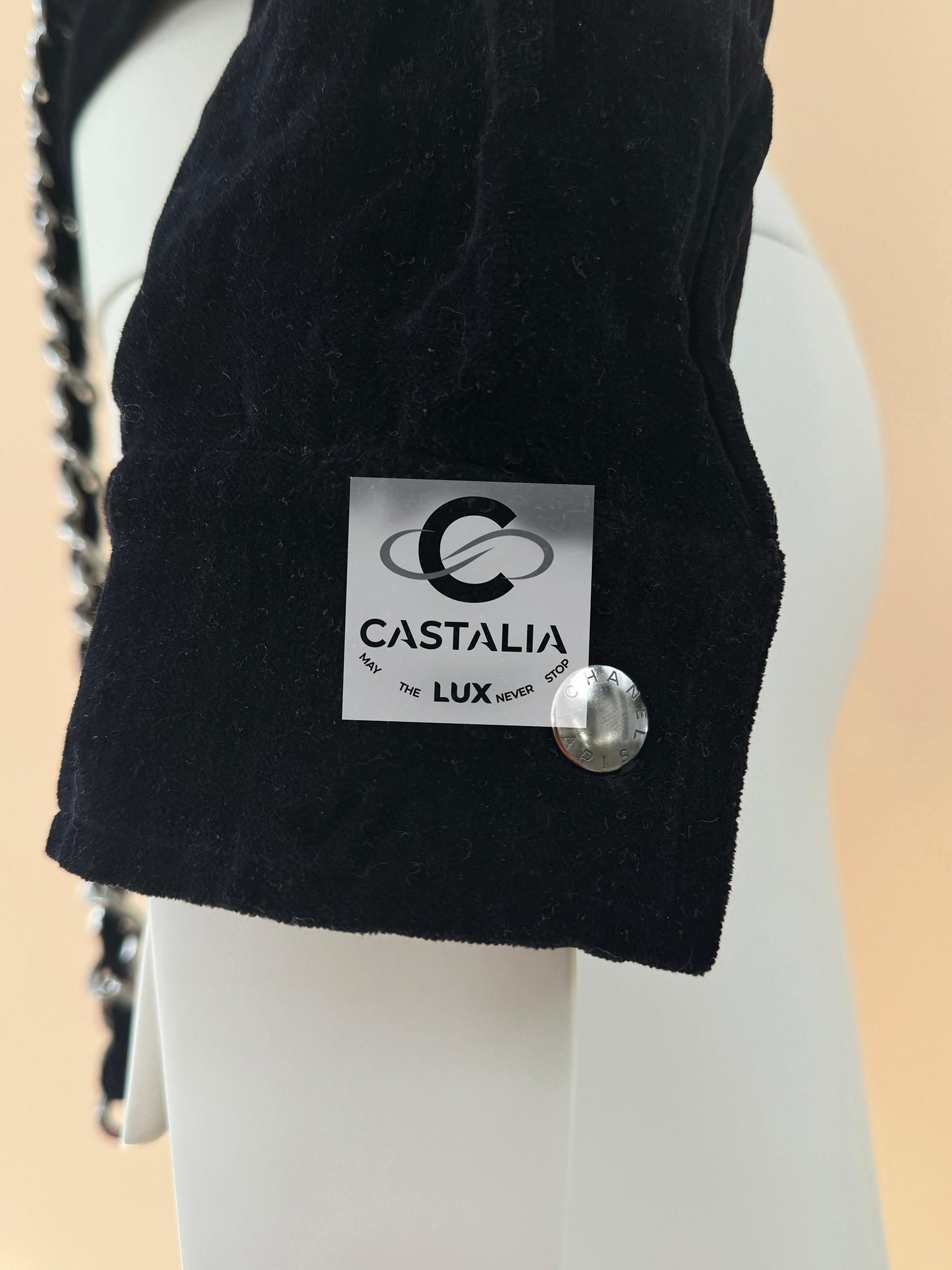 Chanel Super Rare Bikerjacke aus Samt mit Kettengürtel 40 FR im Angebot 2