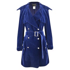 Trench in velluto super raro di Chanel in blu reale