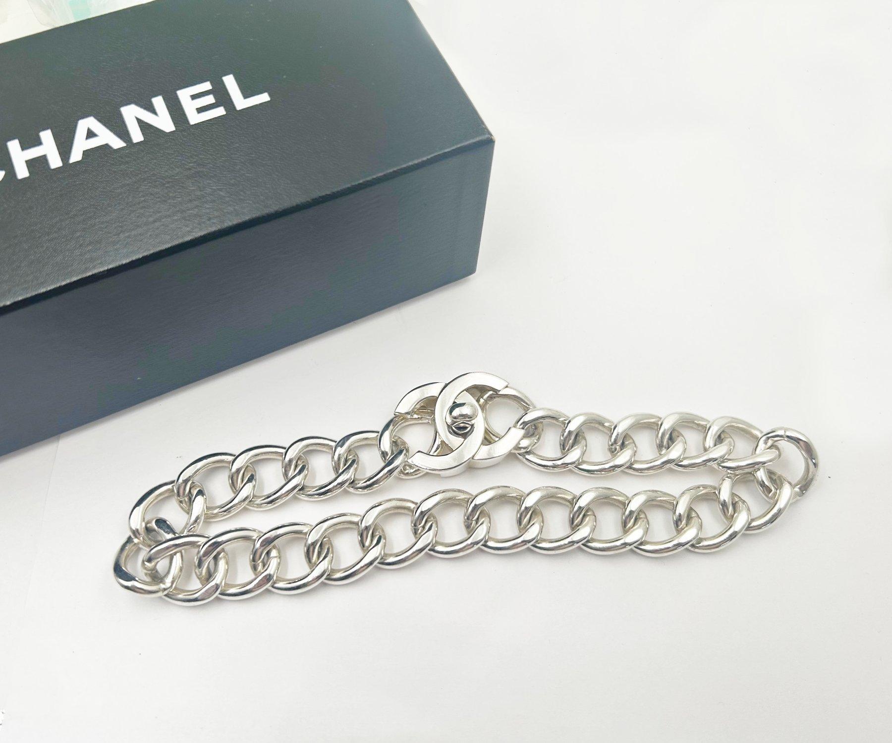 Artisan Chanel Super Rare Vintage Silver CC Turnlock Large Chain Choker Necklace
