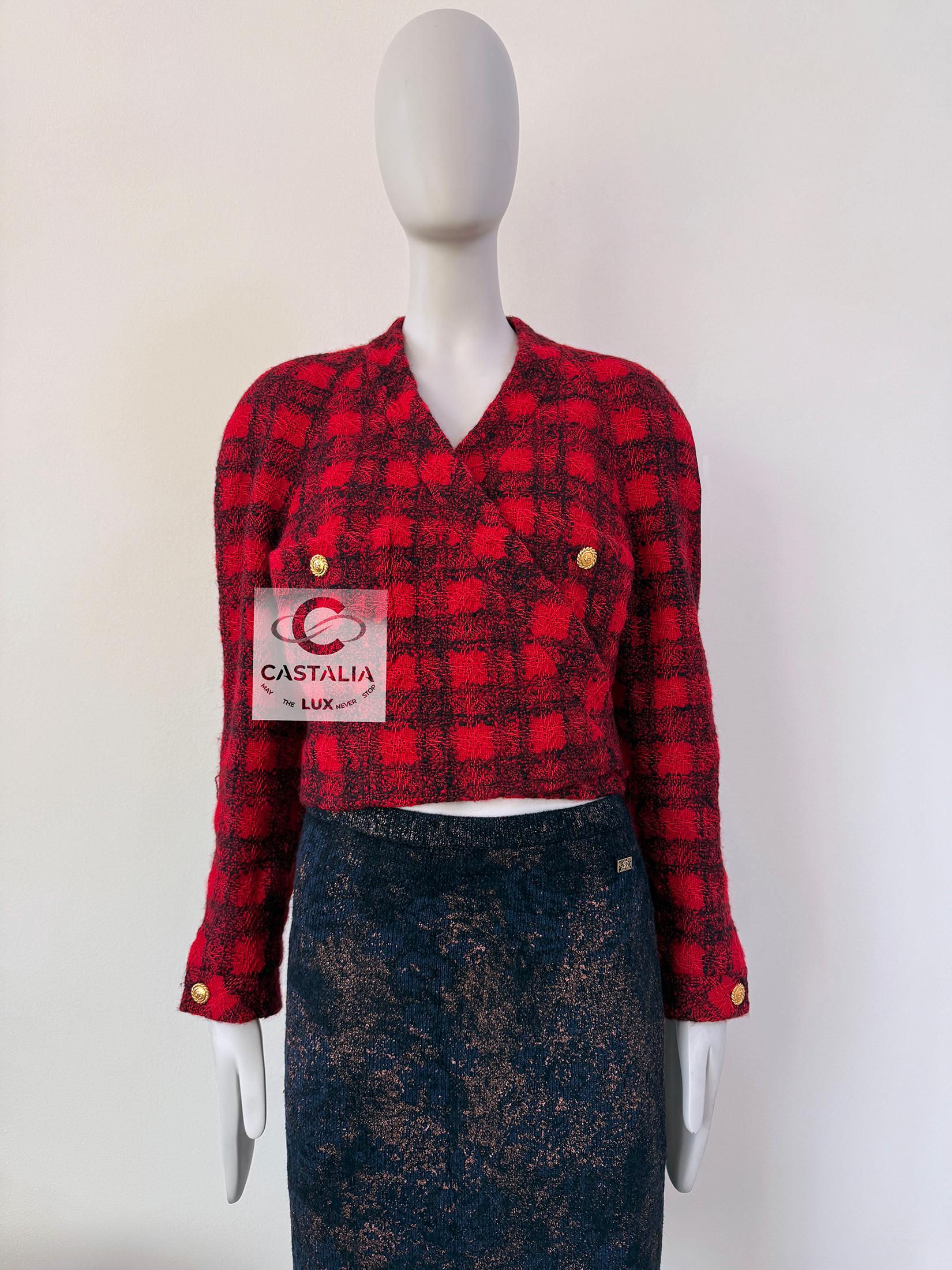 Giacca Chanel super elegante in tweed rosso 42 FR In condizioni ottime in vendita a Dubai, AE