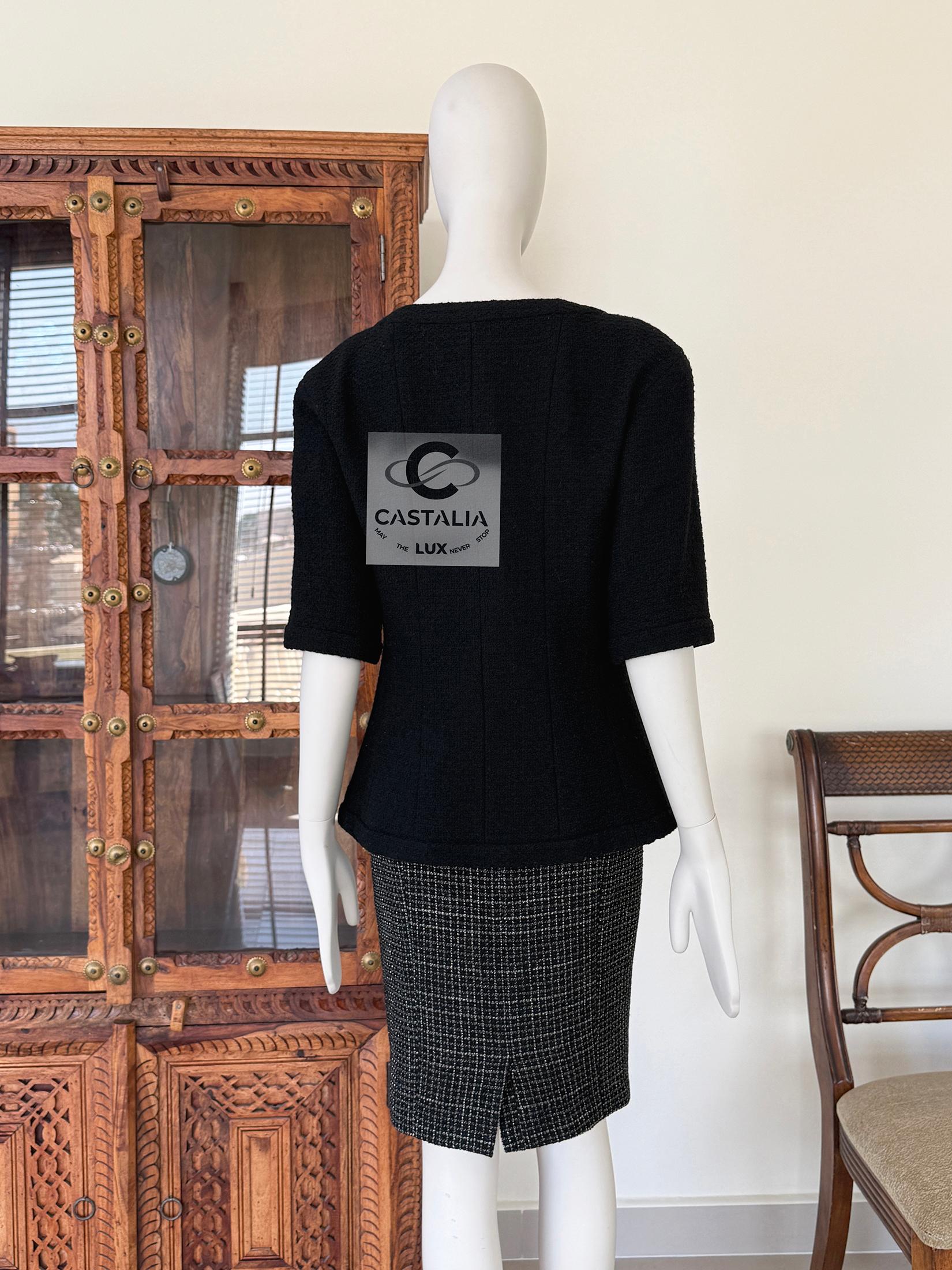 Chanel Supermarket Kollektion Schwarze Tweed-Jacke 38 FR 8