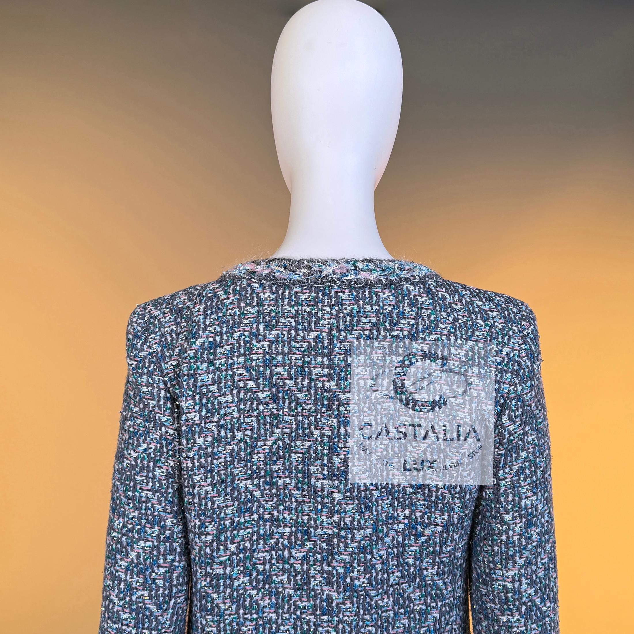 CHANEL Supermarkt Runway Shimmer Tweed Mantel 36 FR im Angebot 8