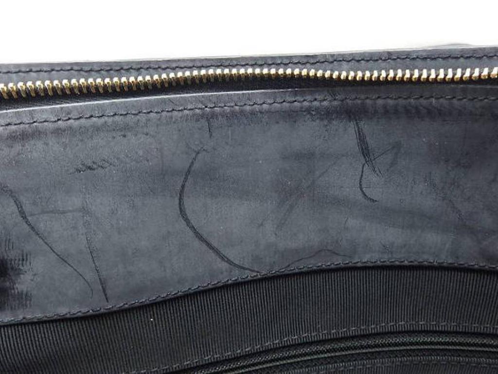 Chanel Supermodel 220733 Black Quilted Vinyl Shoulder Bag For Sale 5