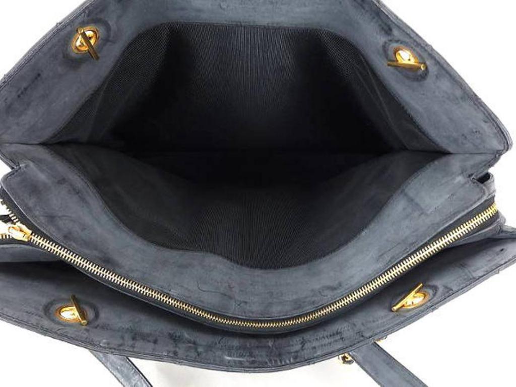 Women's Chanel Supermodel 220733 Black Quilted Vinyl Shoulder Bag For Sale