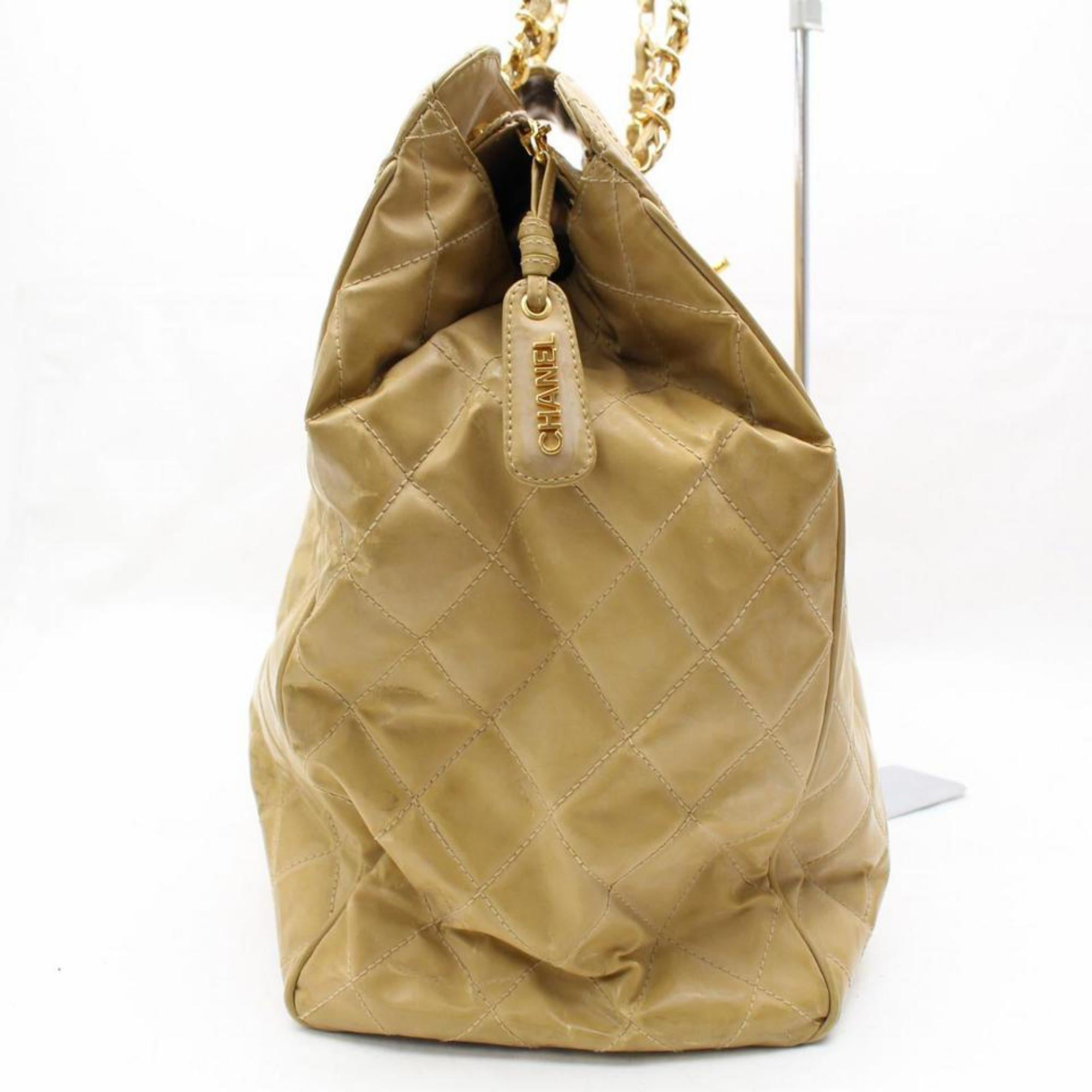 Chanel Supermodel Extra Large Beige 896035 Yellow Vinyl Shoulder Bag For Sale 3