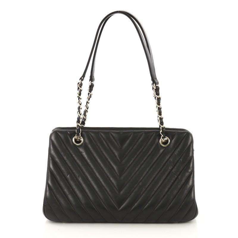 Chanel Surpique Chain Zip Tote Chevron Lambskin Large In Good Condition In NY, NY