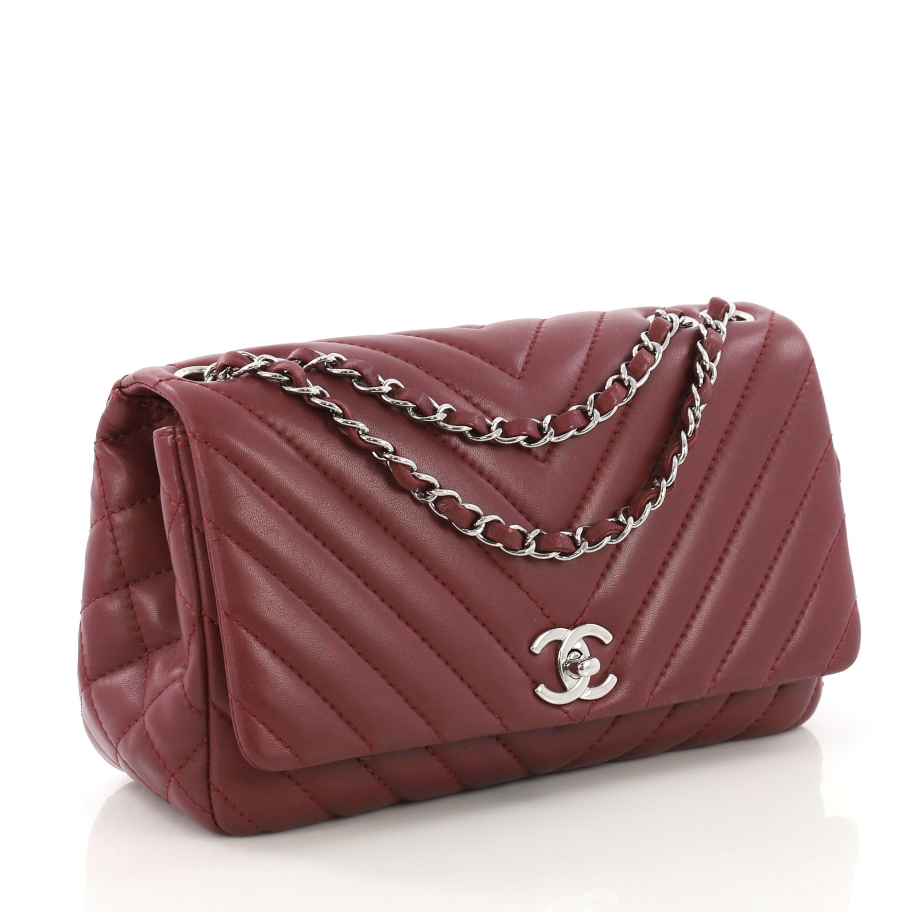 chanel surpique chevron flap bag