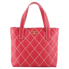 Chanel Surpique Tote Gestepptes Leder Klein