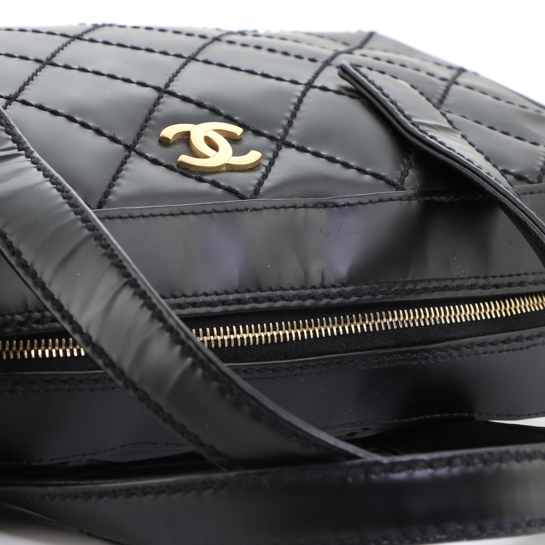 Chanel Surpique Umhängetasche aus gestepptem Leder mit Reißverschluss Medium 2
