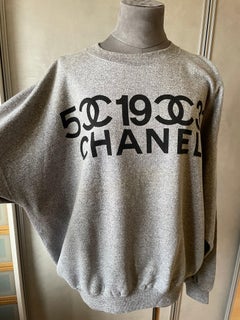 CHANEL Sweat 5CC19CC31 célèbre vintage