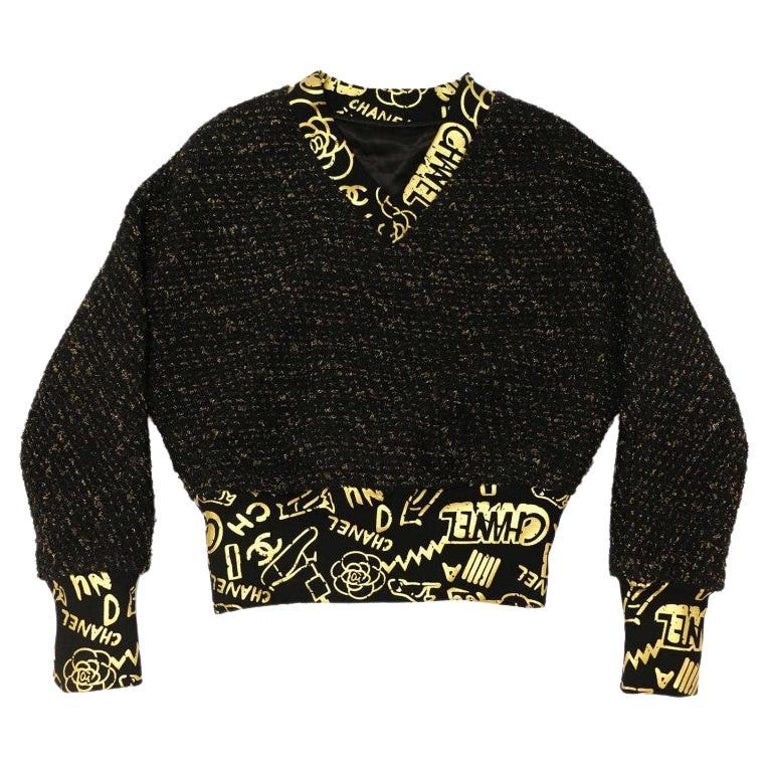 Chanel Sweater Paris - New York 2018 Collection For Sale at 1stDibs