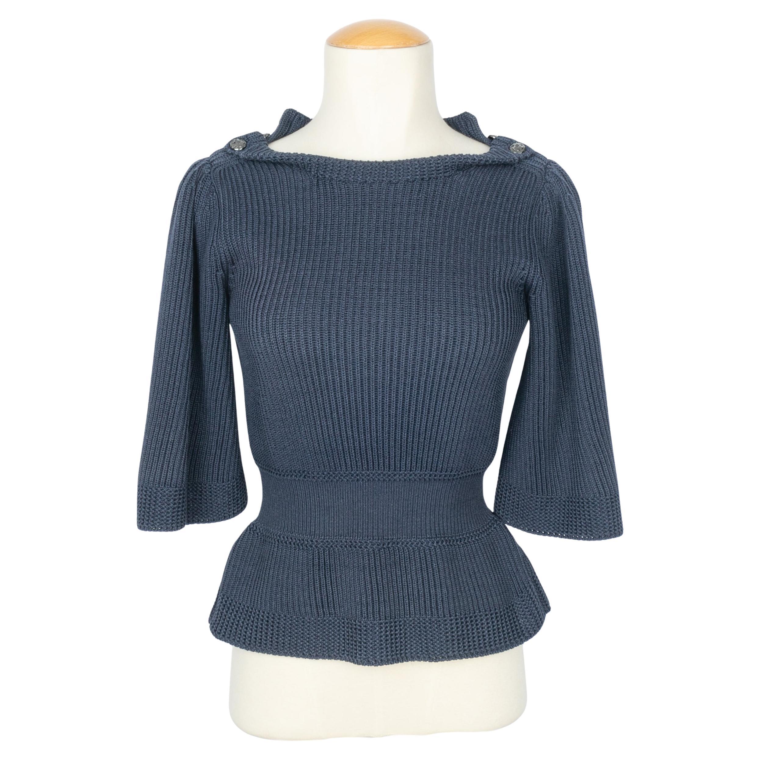 Chanel sweater Spring 2016 en vente