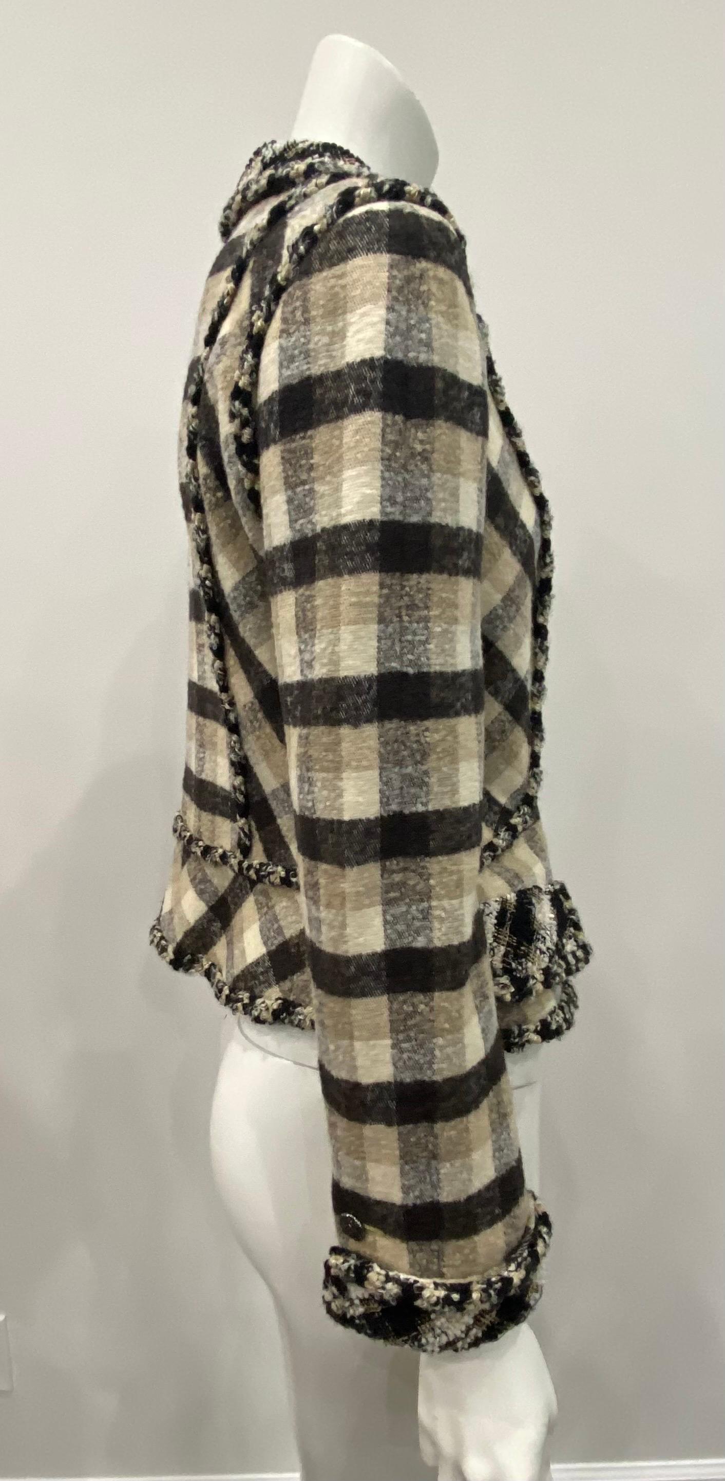 Chanel Tan Black and Ivory Plaid Wool Blend Jacket - Sz 40 - 2006A In Excellent Condition In West Palm Beach, FL